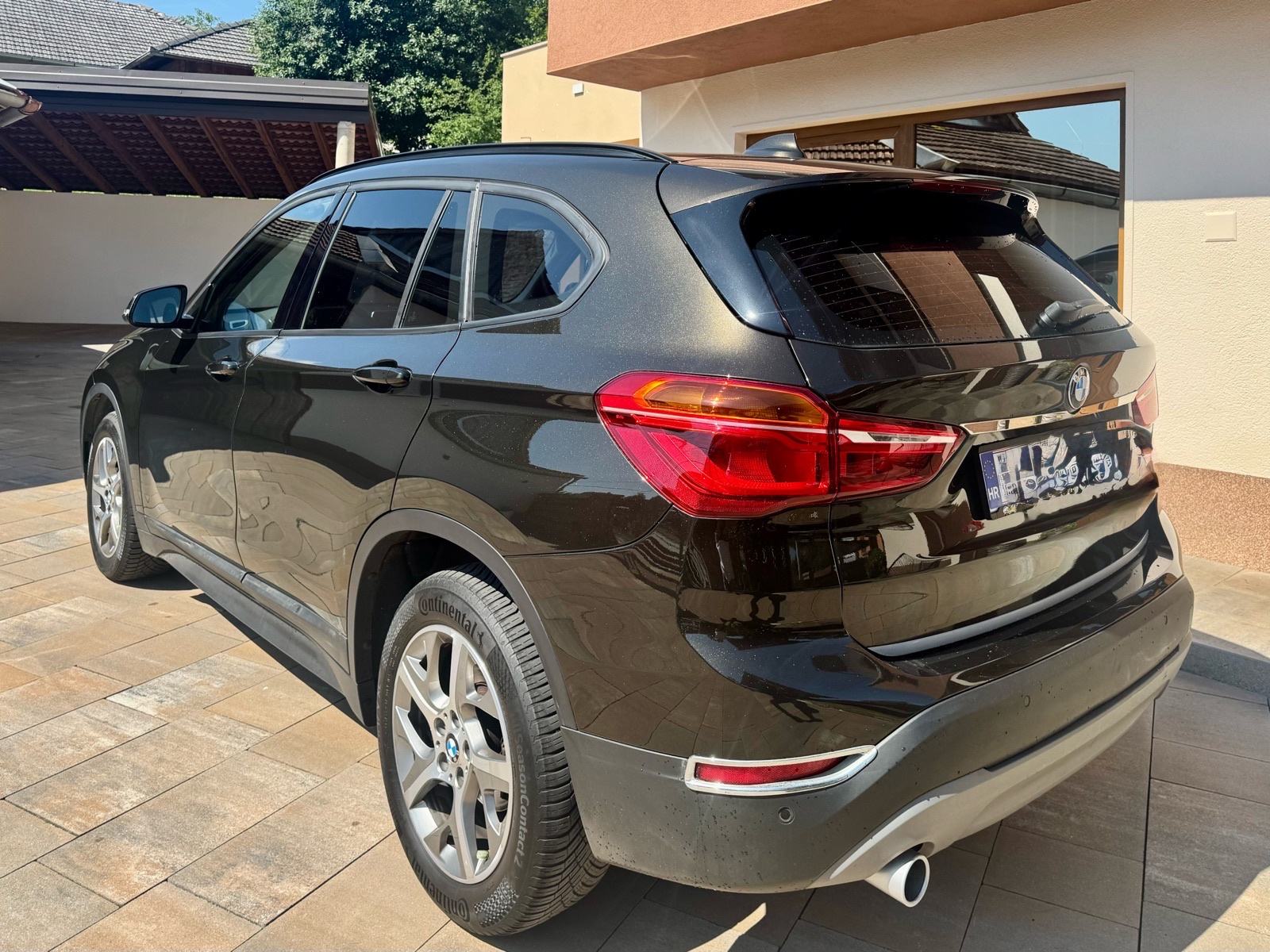 BMW X1 18d automatik,pdc 360*,navi,aluperla boja!, fotografija 11