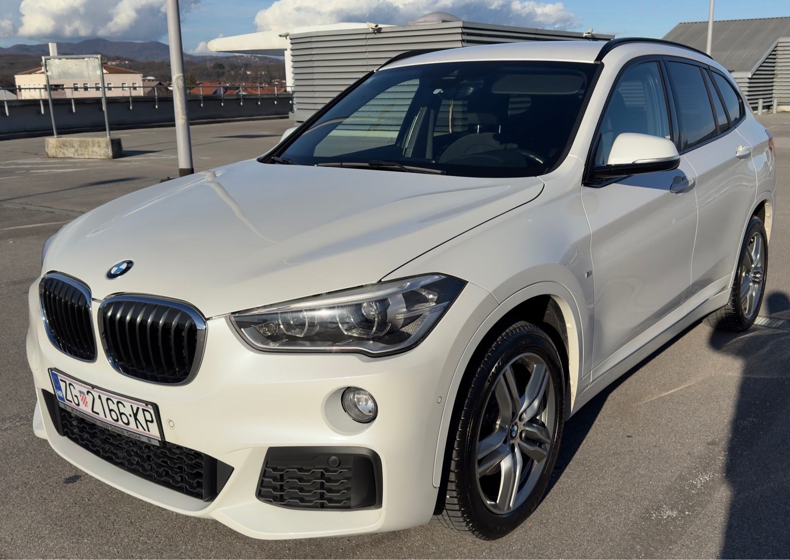 BMW X1 18d f48 Mpaket Moze zamjena, fotografija 6