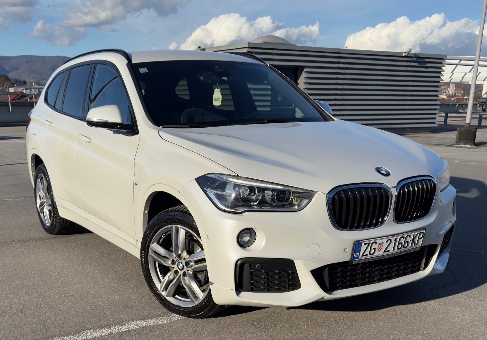 BMW X1 18d f48 Mpaket Moze zamjena, fotografija 11