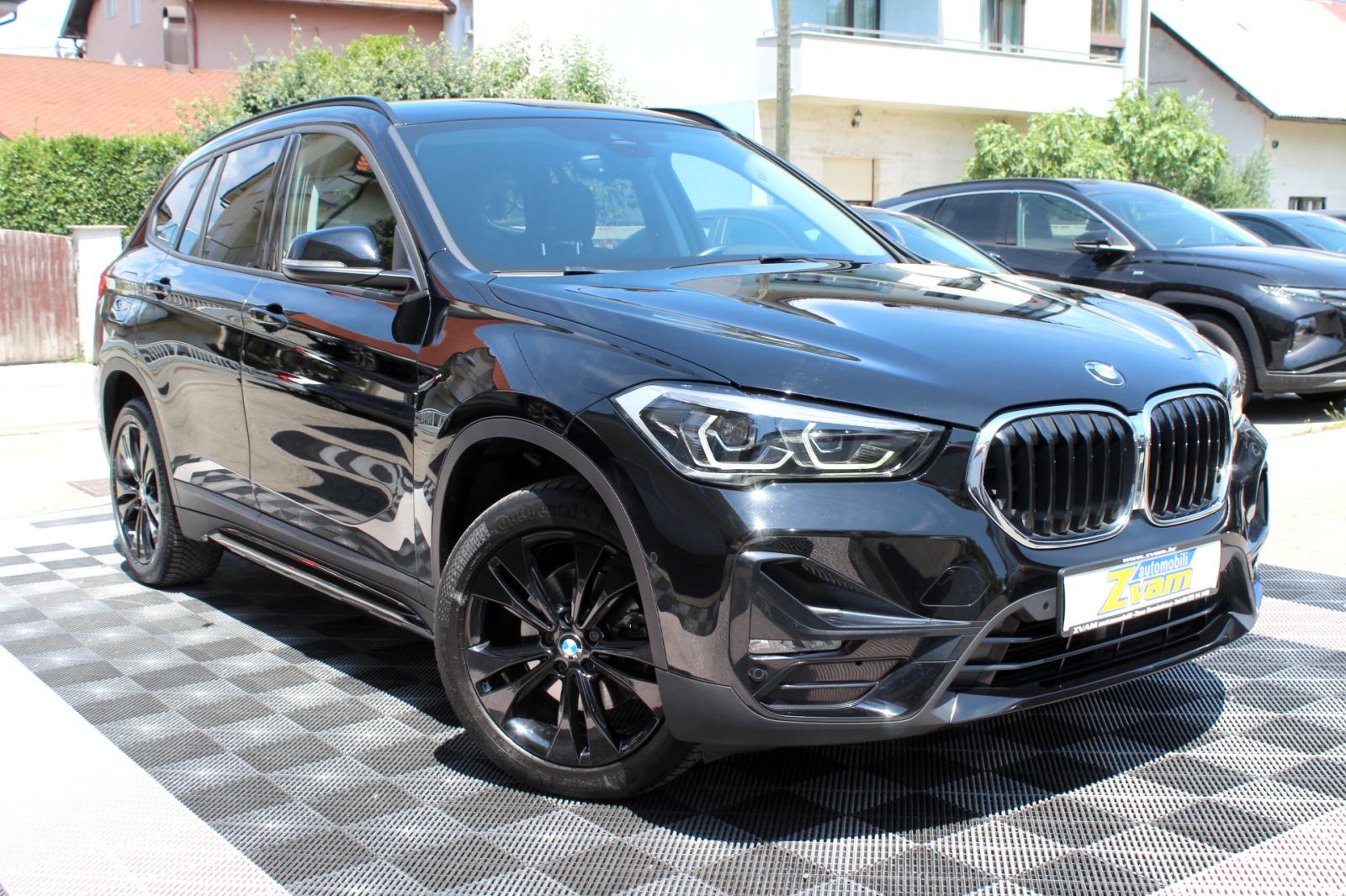 BMW X1 18d AUTOMATIK, SPORT, LED, ALU 18", NAVI, KOŽA, GARANCIJA., pogled izvana - slika 1