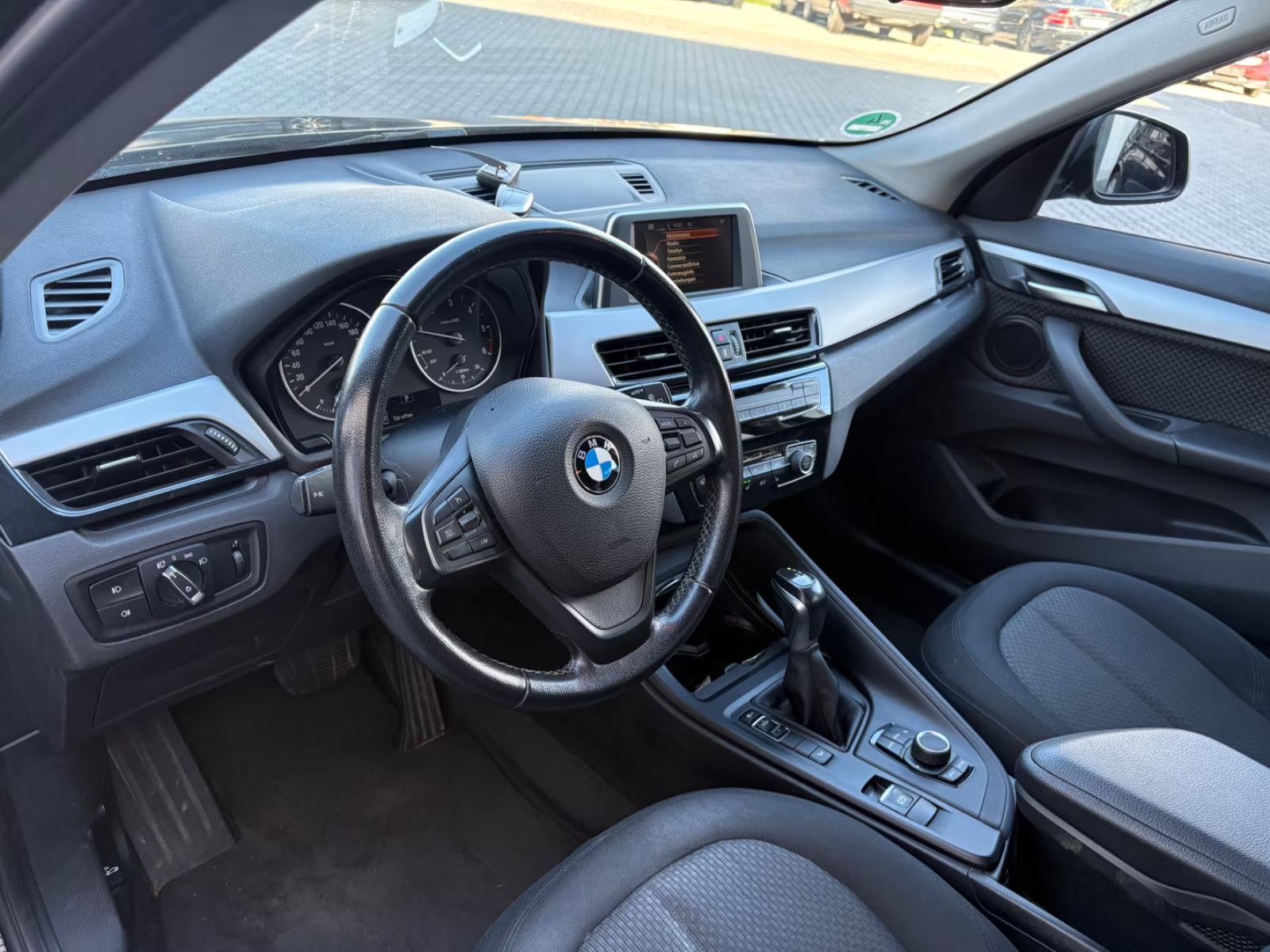 BMW X1 18d Automatik, xDrive, Advantage, fotografija 7