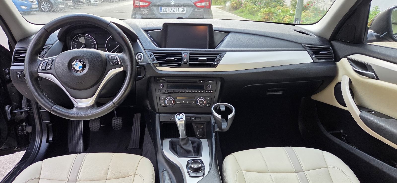 BMW X1 sDrive 1.8d, fotografija 9