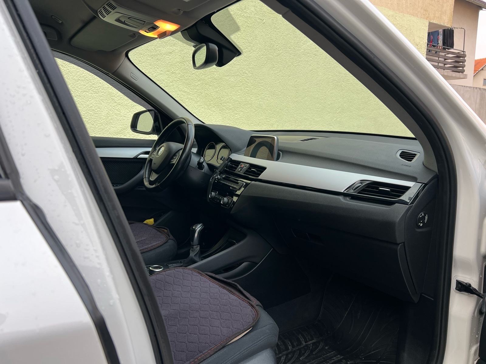 BMW X1 sdrive 1.8d, fotografija 7