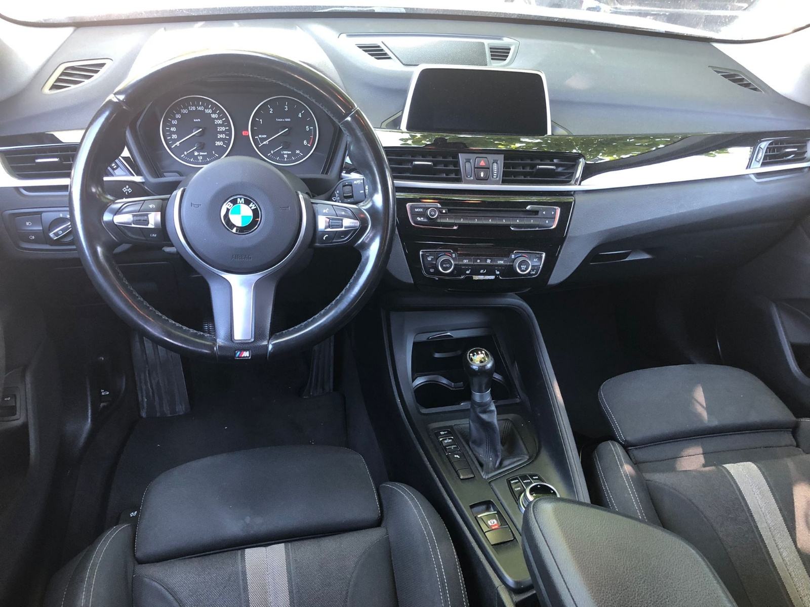 BMW X1 18d, fotografija 4