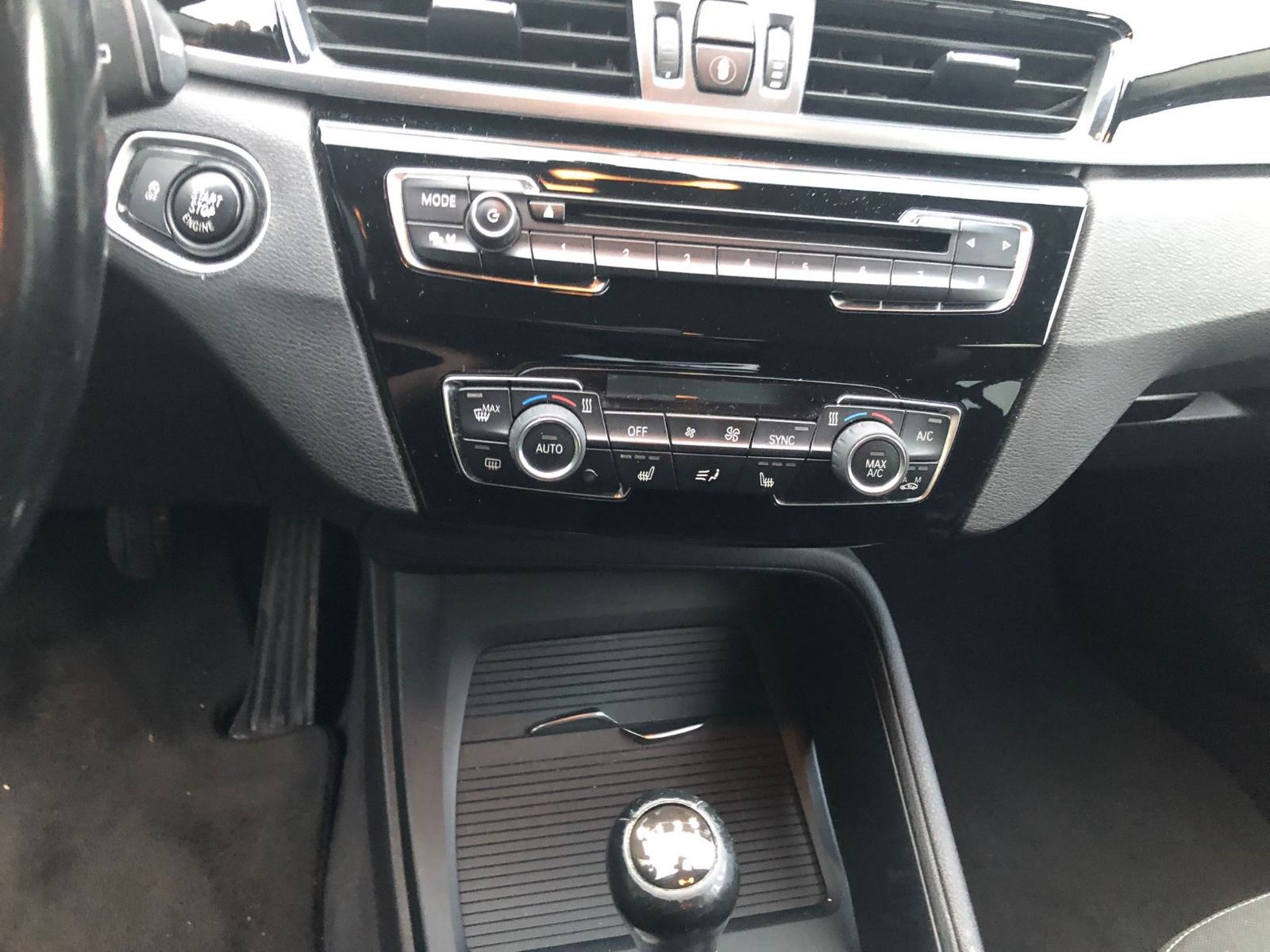 BMW X1 18d, fotografija 6