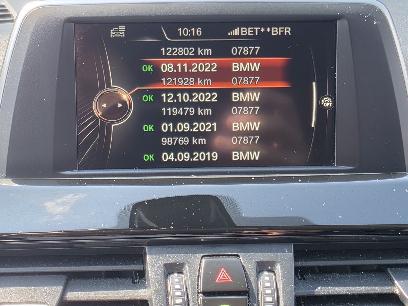 BMW X1 F48 ☆ 2.0D ☆ 150KS ☆ SPORTSKA SJEDALA ☆ LED ☆ 18"/17" KOTAČI ☆, fotografija 15