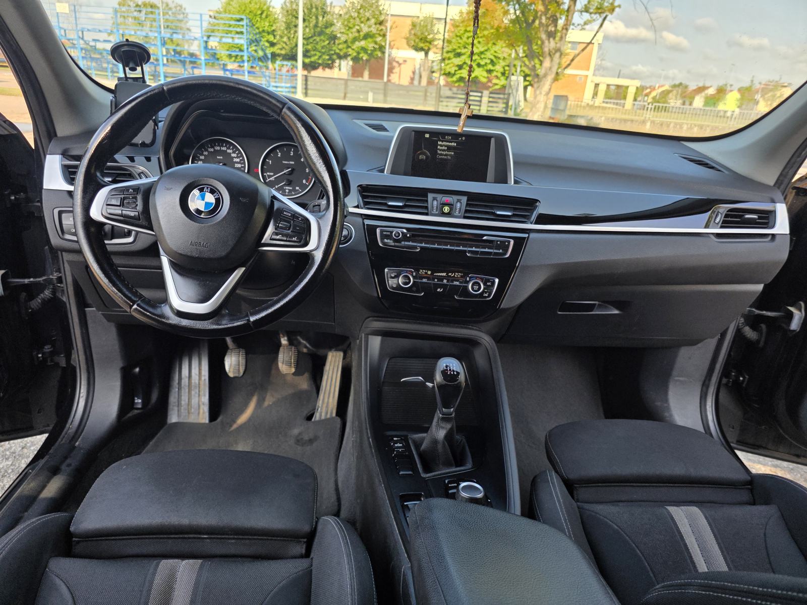BMW X1 F48 ☆ 2.0D ☆ 150KS ☆ SPORTSKA SJEDALA ☆ LED ☆ 18"/17" KOTAČI ☆, fotografija 10