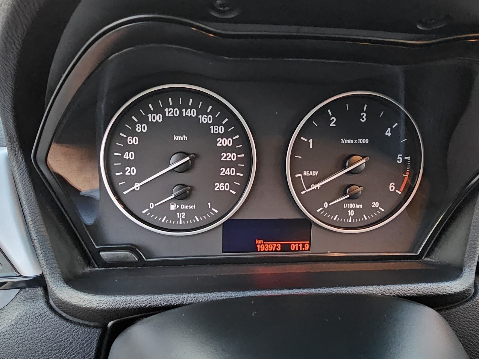 BMW X1 18d ***TOP-STANJE***NAVIGACIJA-XENON-LED***KAMERA-SENZORI***, fotografija 15
