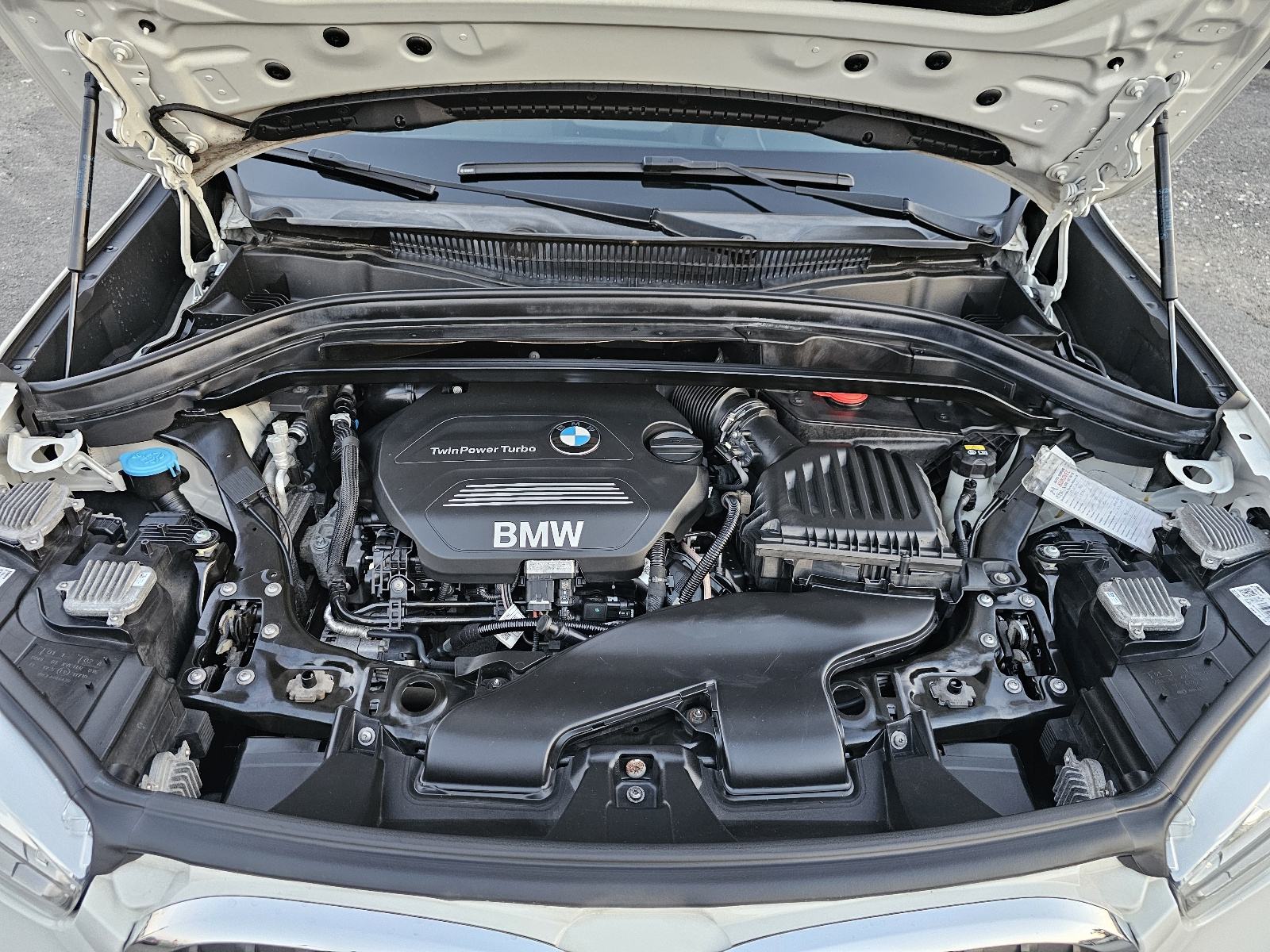 BMW X1 18d ***TOP-STANJE***NAVIGACIJA-XENON-LED***KAMERA-SENZORI***, fotografija 20