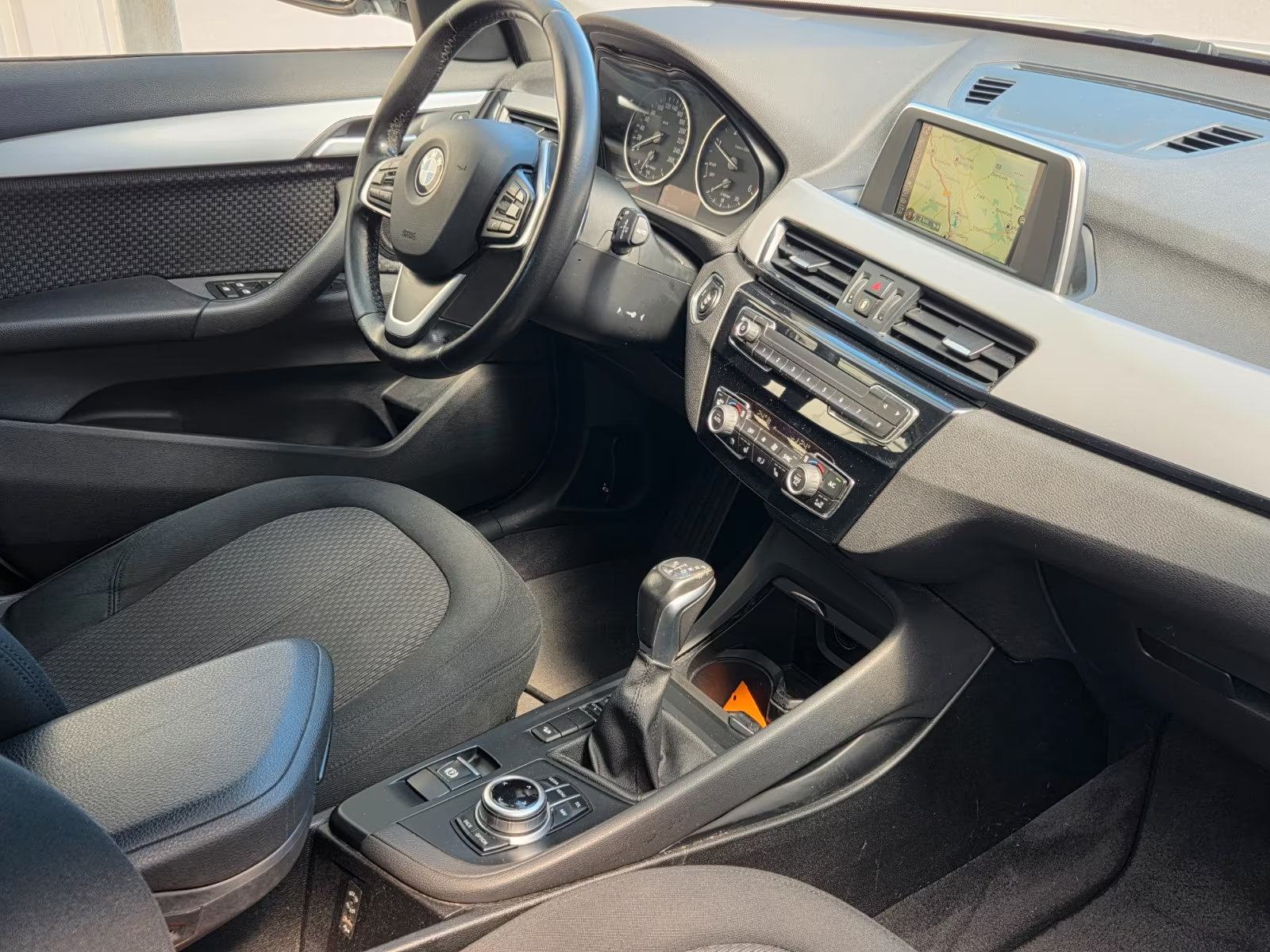 BMW X1 18d xDrive, Advantage, fotografija 10