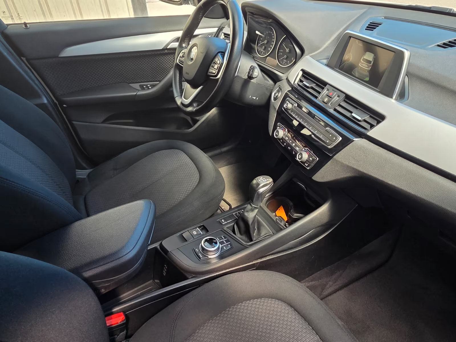 BMW X1 18d xDrive, Advantage, fotografija 12