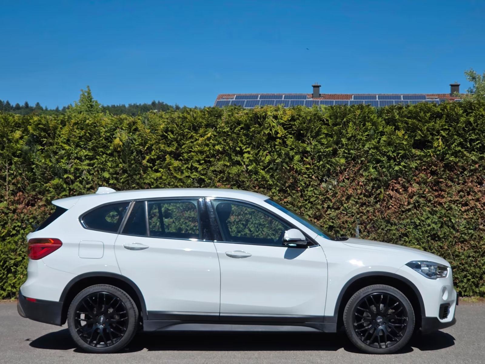 BMW X1 18d xDrive, Advantage, fotografija 18