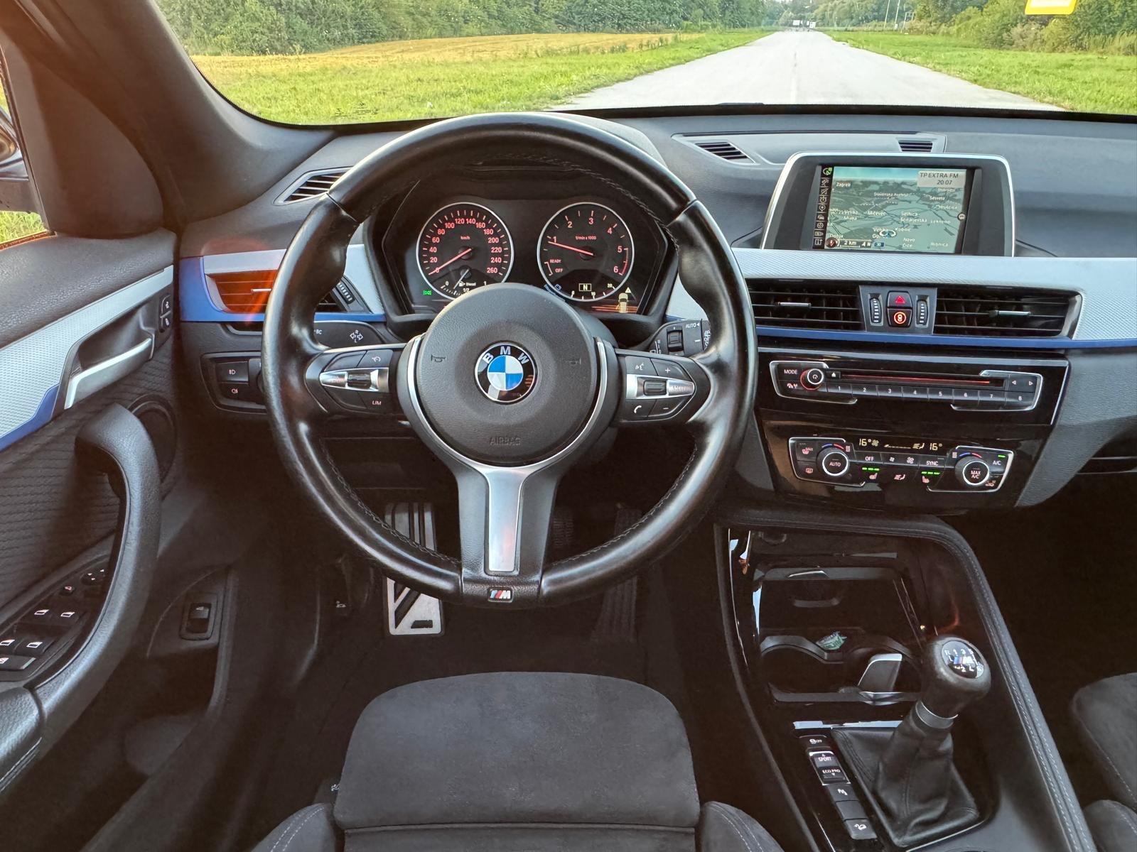 BMW X1 18d xdrive M Paket Navigacija, fotografija 13