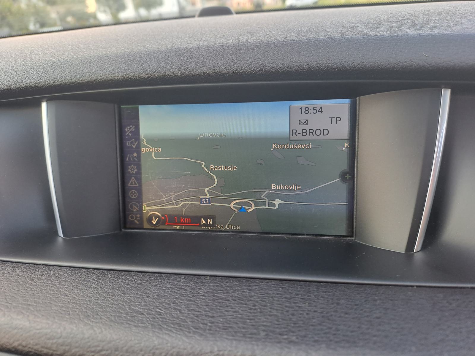 BMW X1 1995ccm-2015gd.md-NAVIGACIJA-,panorama,alu,temp,senzori,KARTICE, fotografija 15