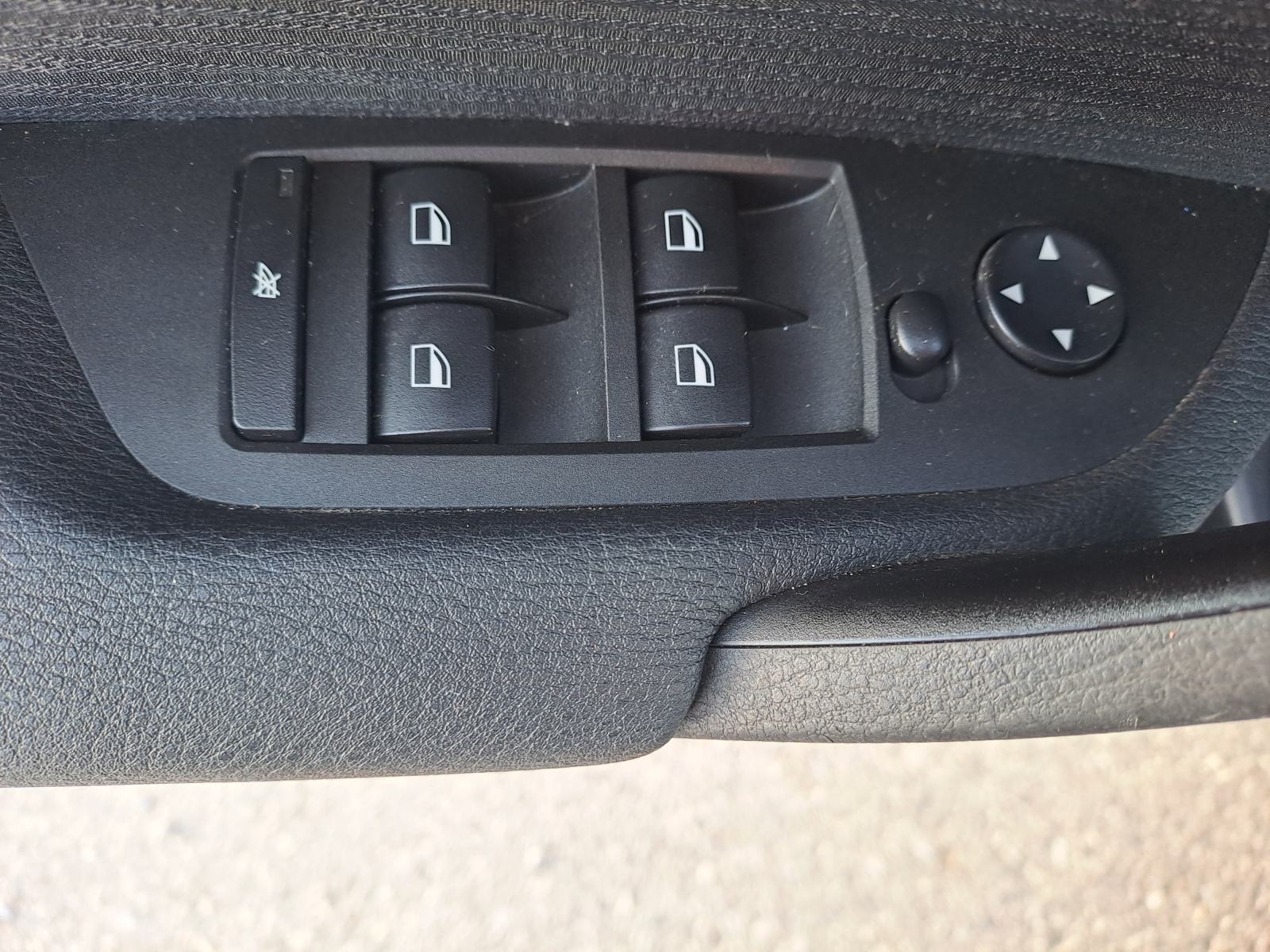 BMW X1 1995ccm-2015gd.md-NAVIGACIJA-,panorama,alu,temp,senzori,KARTICE, fotografija 18
