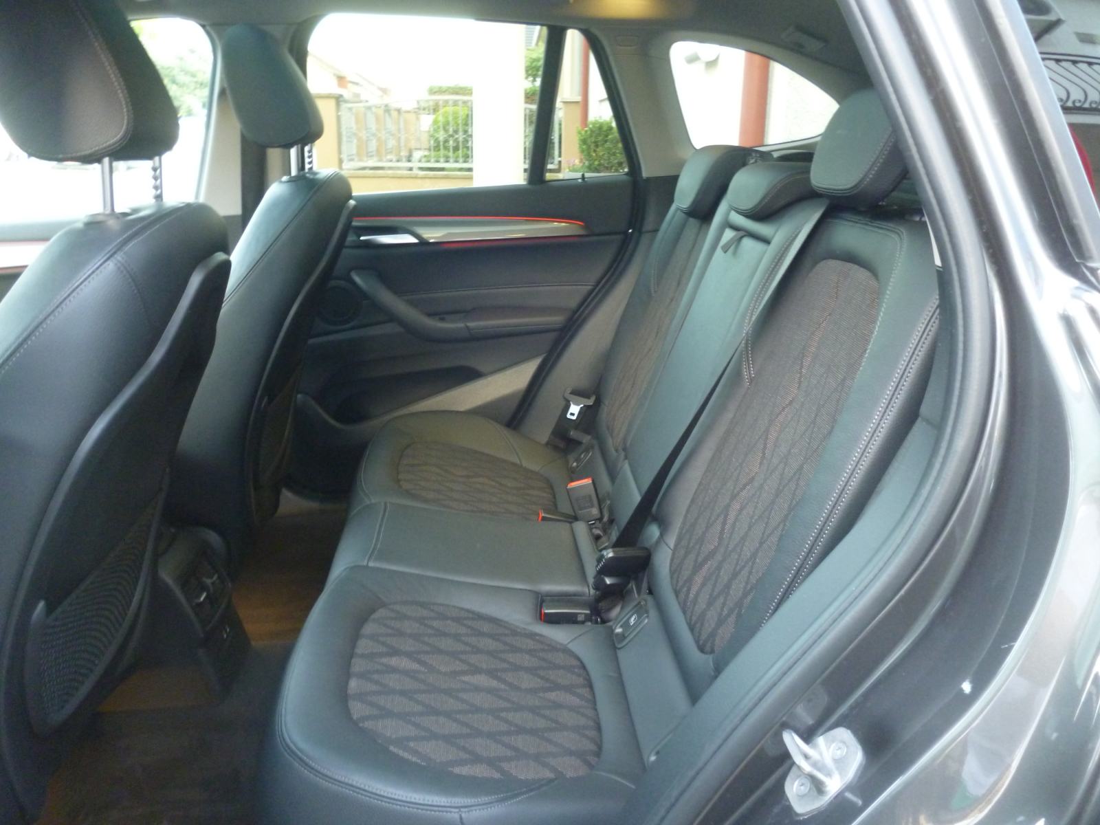 BMW X1 2,0 d , X drive, X Line, kamera, panorama, HR vozilo, fotografija 11