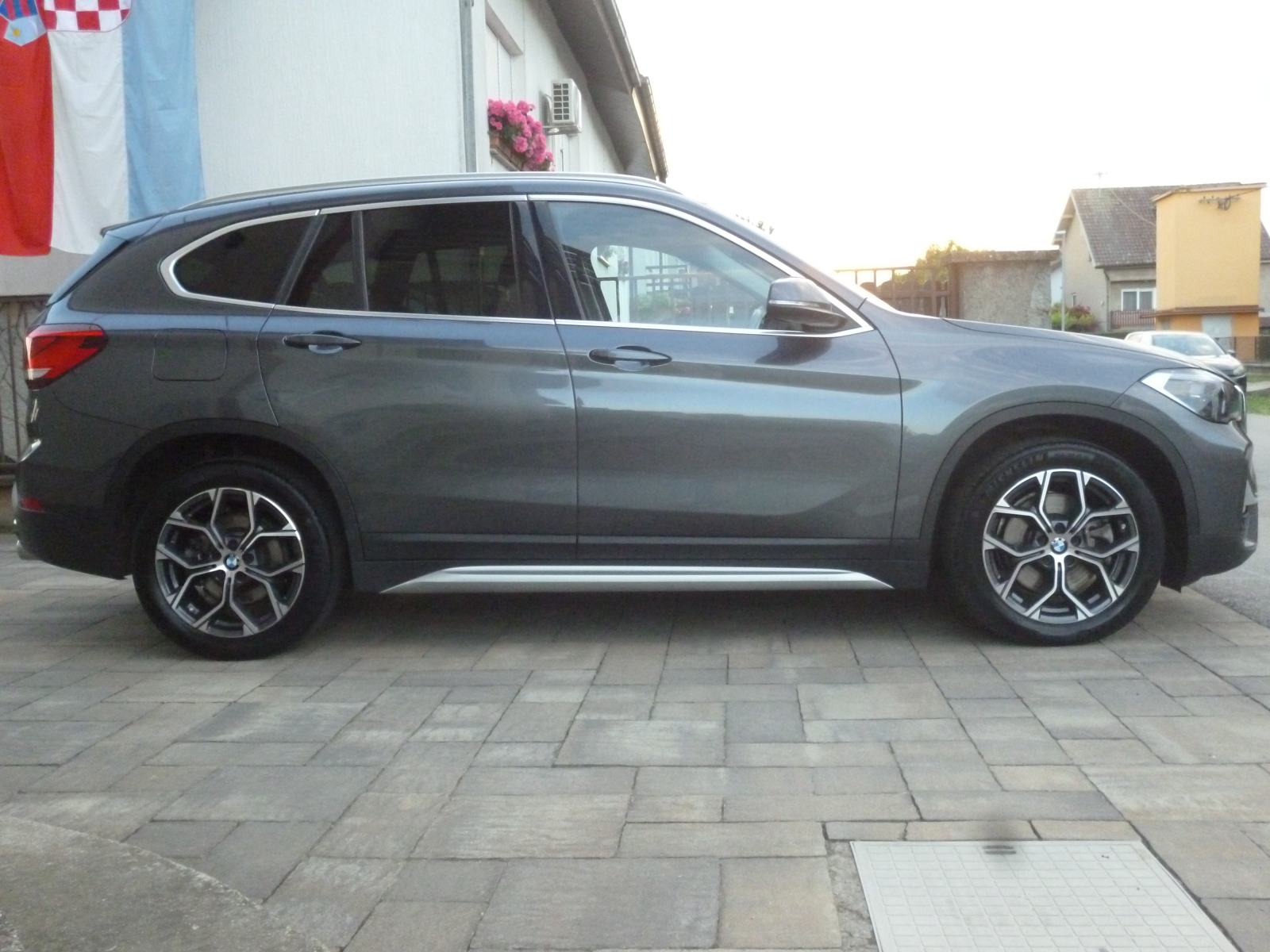 BMW X1 2,0 d , X drive, X Line, kamera, panorama, HR vozilo, fotografija 4