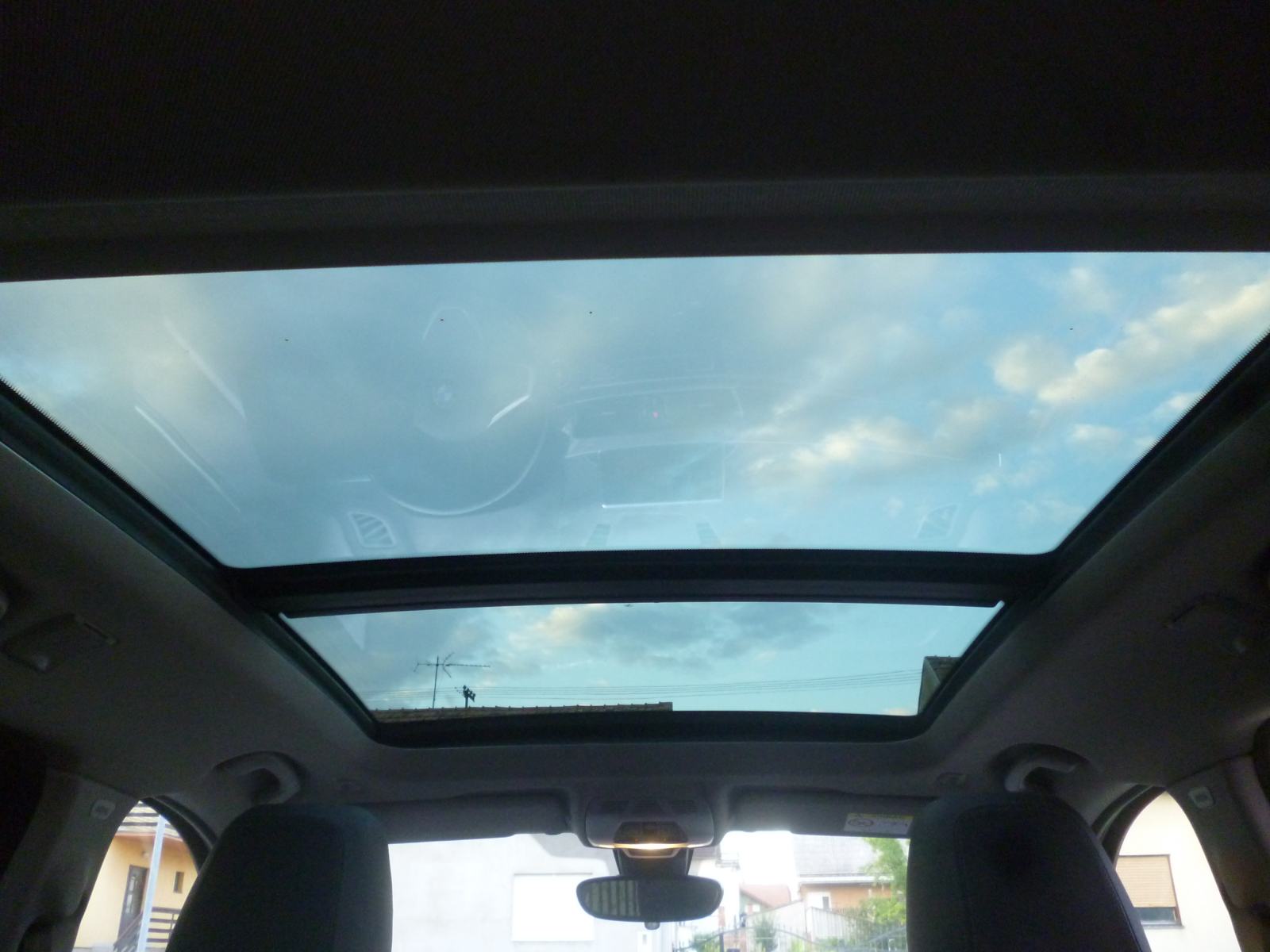 BMW X1 2,0 d , X drive, X Line, kamera, panorama, HR vozilo, fotografija 12
