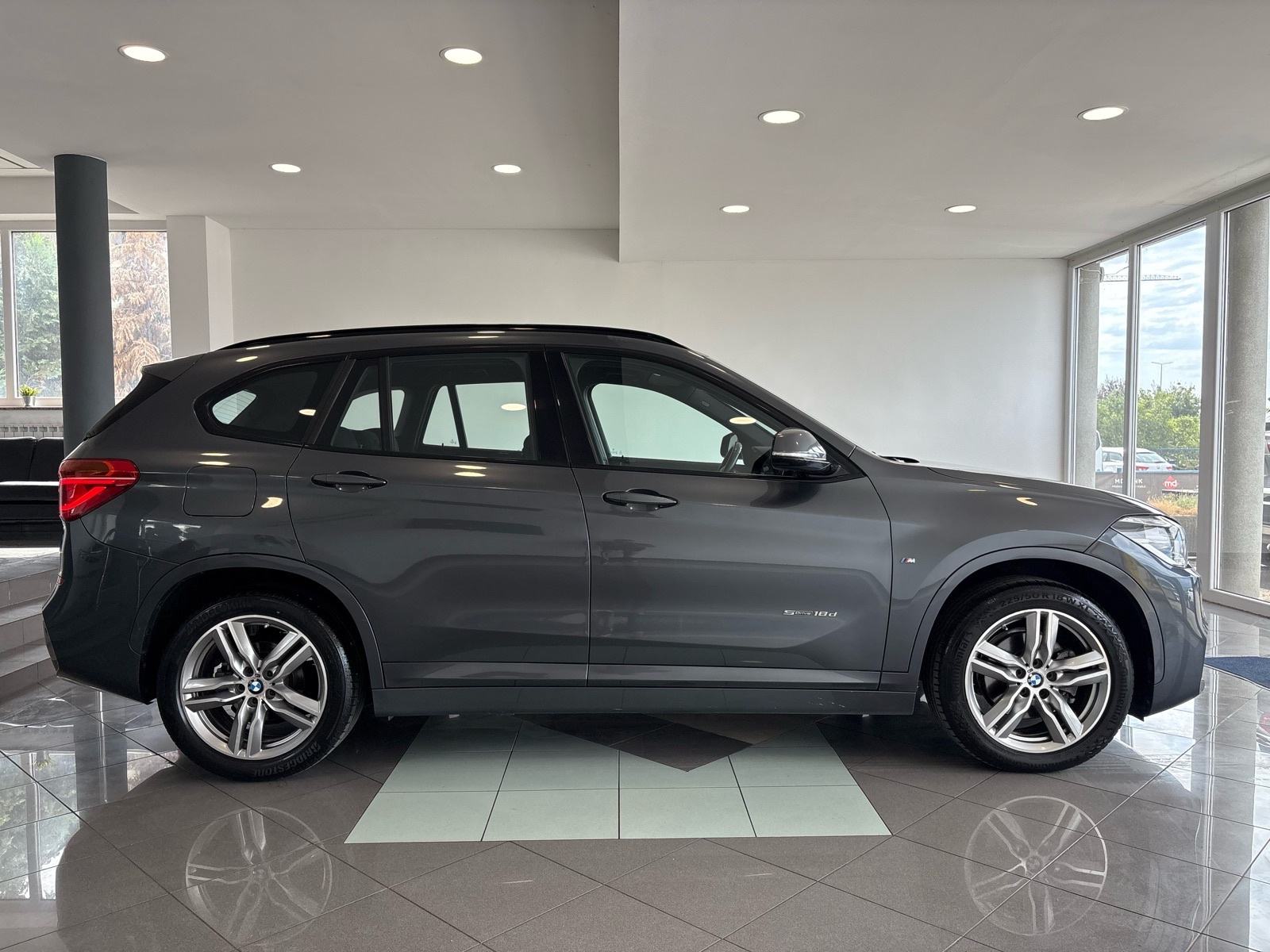 BMW X1 2.0d sDrive M paket automatik, fotografija 7