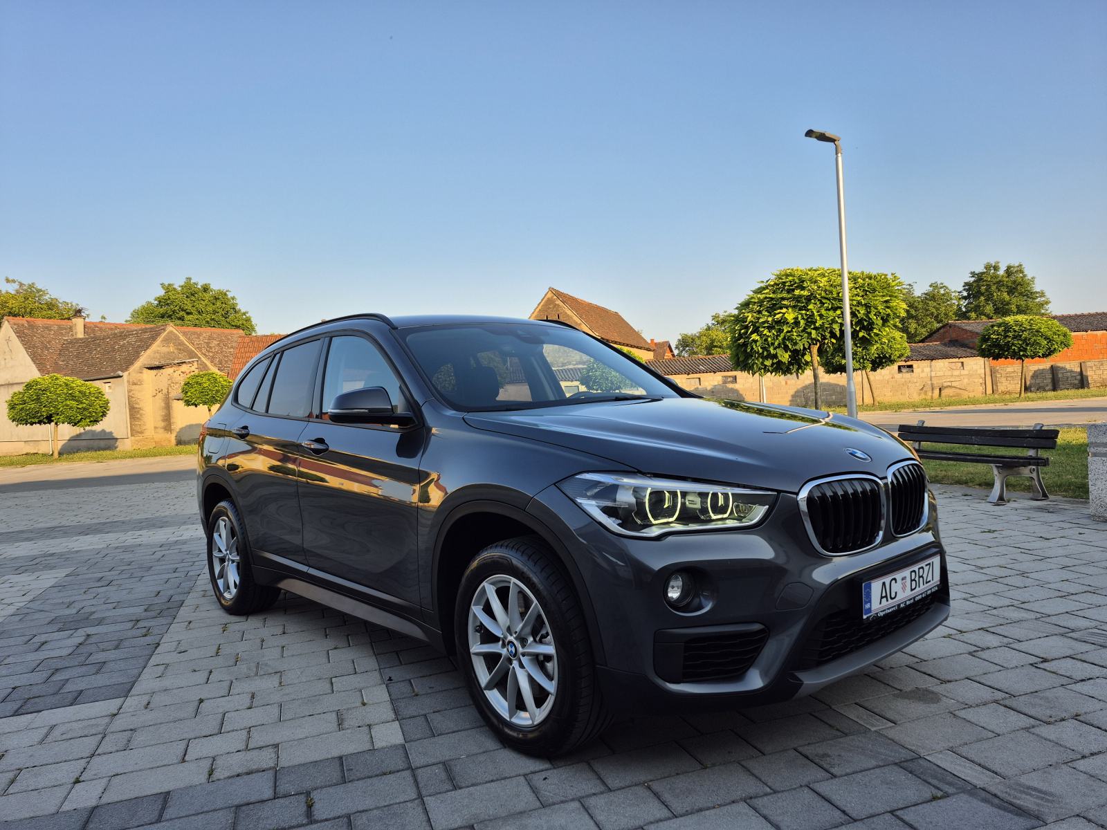 BMW X1 20d xDrive 140kw/190ks 4x4,LED,kuka,senzori,grijanje sjedala, fotografija 14