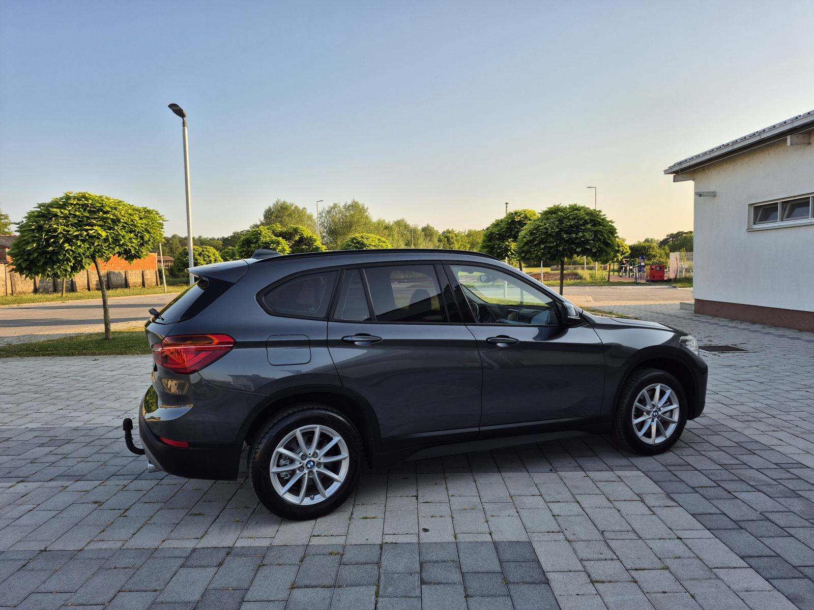 BMW X1 20d xDrive 140kw/190ks 4x4,LED,kuka,senzori,grijanje sjedala, fotografija 12