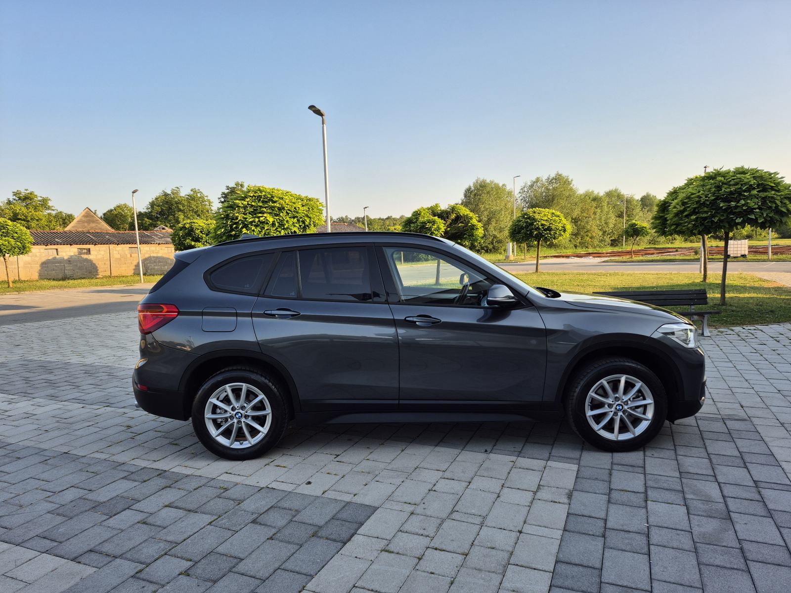 BMW X1 20d xDrive 140kw/190ks 4x4,LED,kuka,senzori,grijanje sjedala, fotografija 13