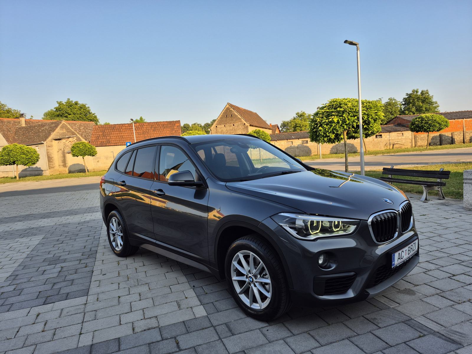 BMW X1 20d xDrive 140kw/190ks 4x4,LED,kuka,senzori,grijanje sjedala, fotografija 15