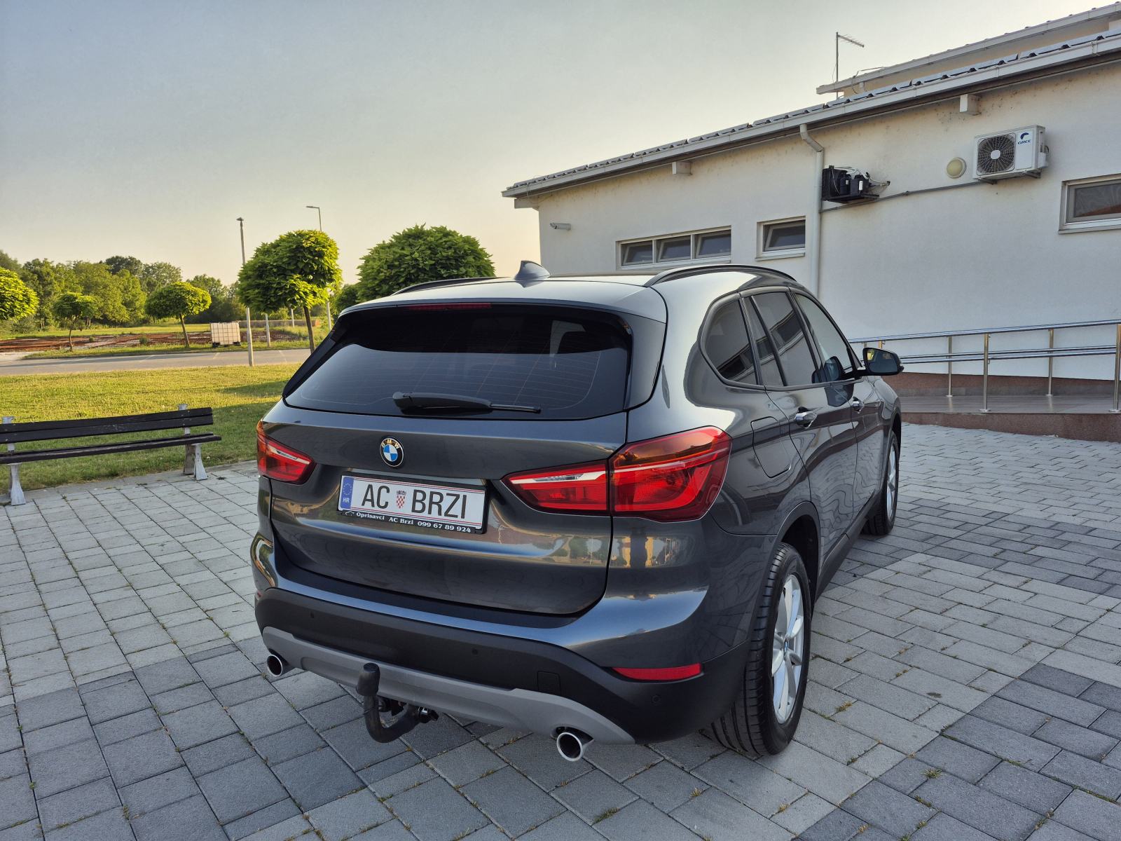 BMW X1 20d xDrive 140kw/190ks 4x4,LED,kuka,senzori,grijanje sjedala, fotografija 9