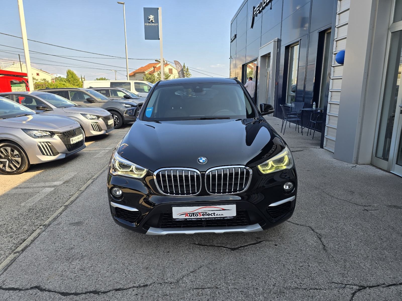 BMW X1 20d XDrive - 2016 - 150.000km - GARANCIJA - SERVIS - REG1GOD!!, pogled izvana - slika 3