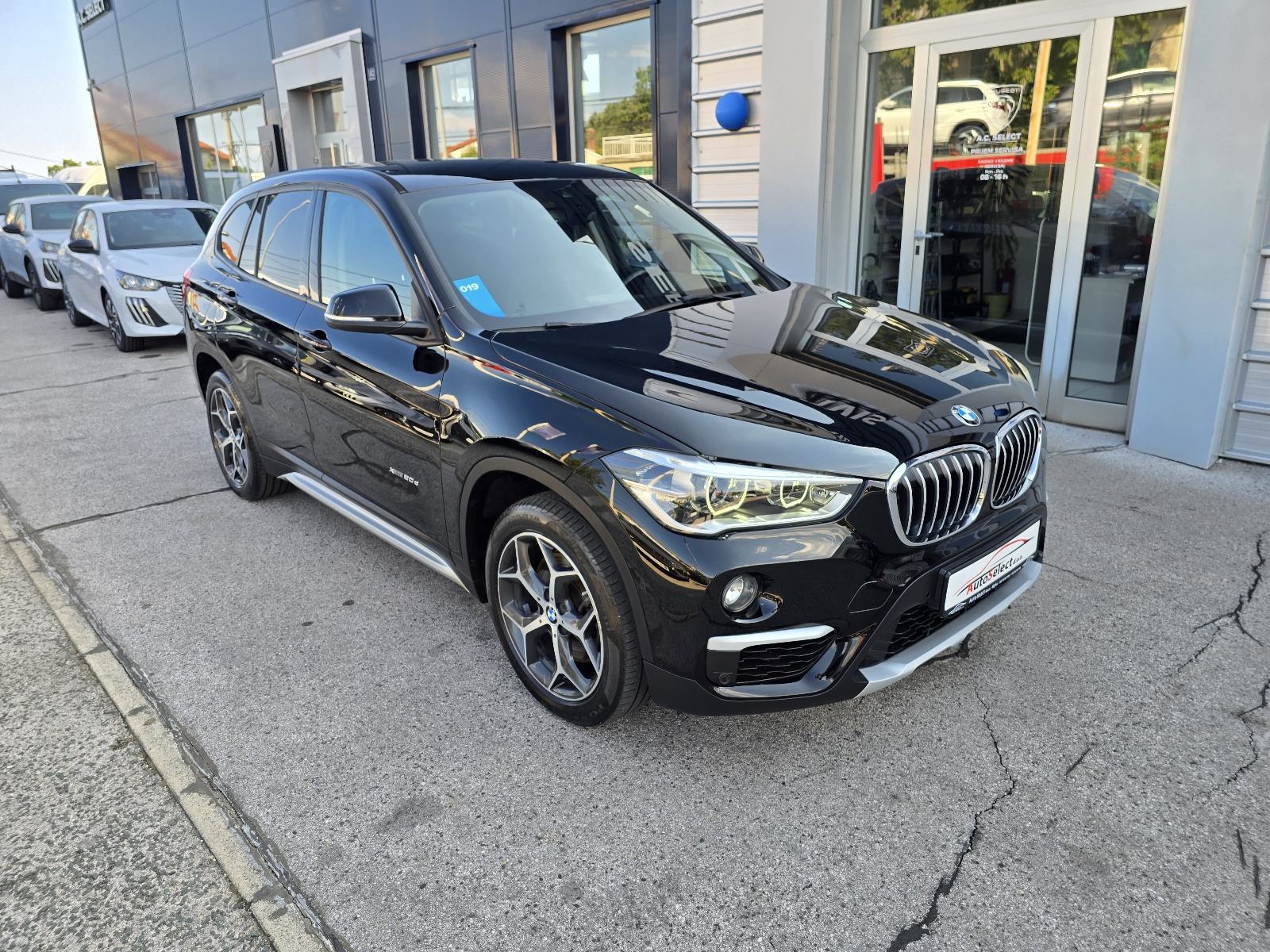 BMW X1 20d XDrive - 2016 - 150.000km - GARANCIJA - SERVIS - REG1GOD!!, pogled izvana - slika 2
