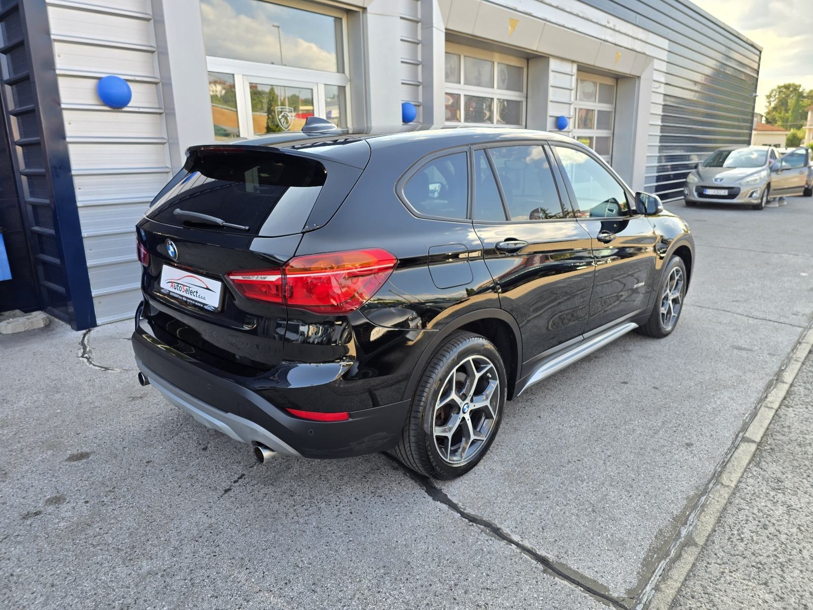 BMW X1 20d XDrive - 2016 - 150.000km - GARANCIJA - SERVIS - REG1GOD!!, pogled izvana - slika 5