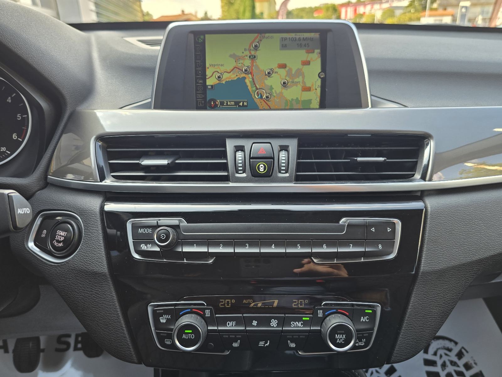 BMW X1 20d XDrive - 2016 - 150.000km - GARANCIJA - SERVIS - REG1GOD!!, fotografija 14