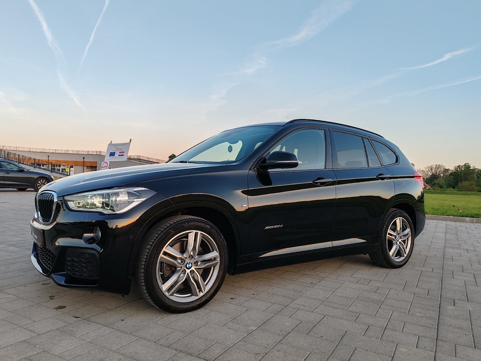 BMW X1 20d Xdrive, M-SPORT,AUTOMATIK,LED, NAVI, fotografija 4