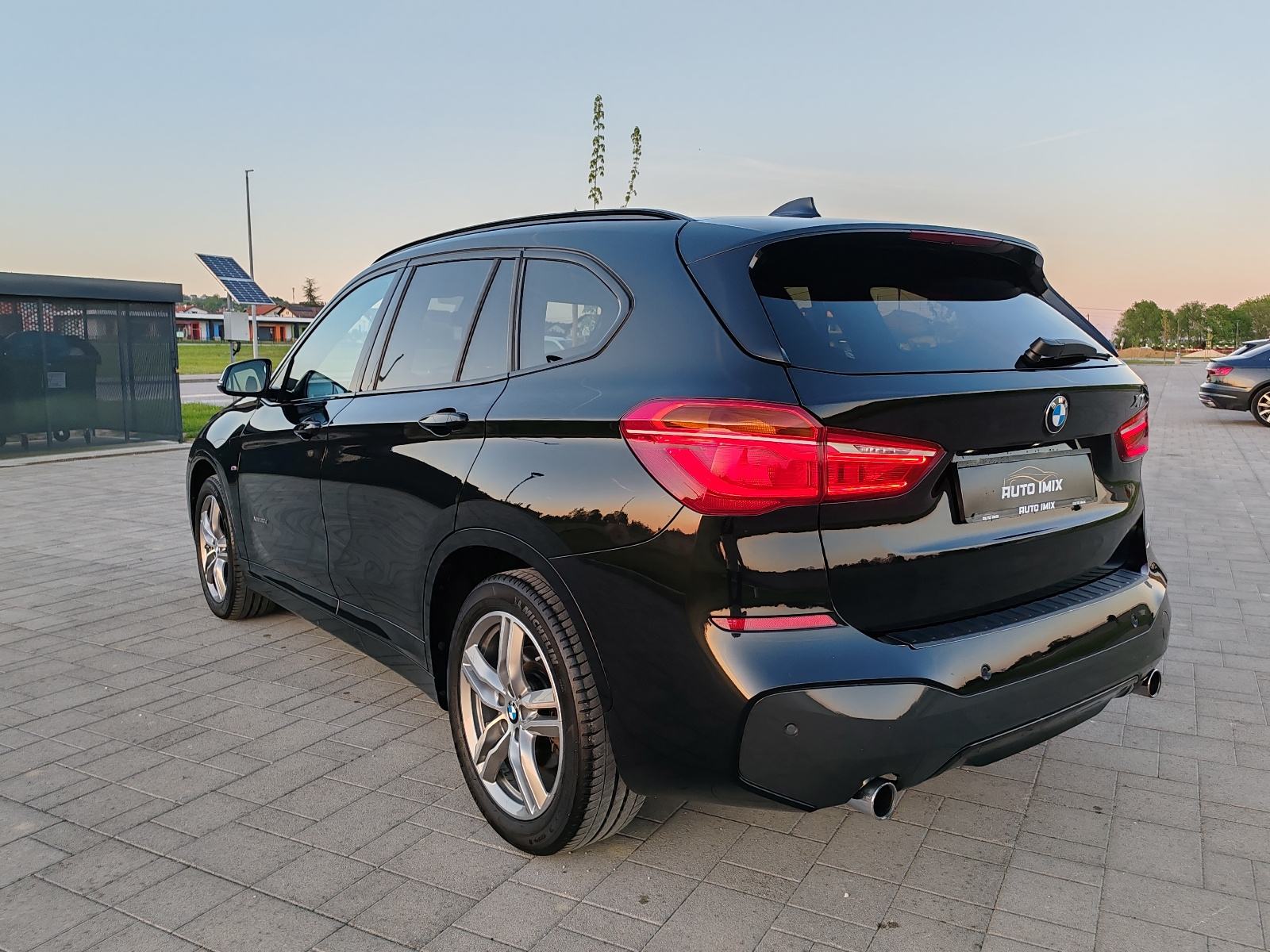 BMW X1 20d Xdrive, M-SPORT,AUTOMATIK,LED, NAVI, fotografija 6