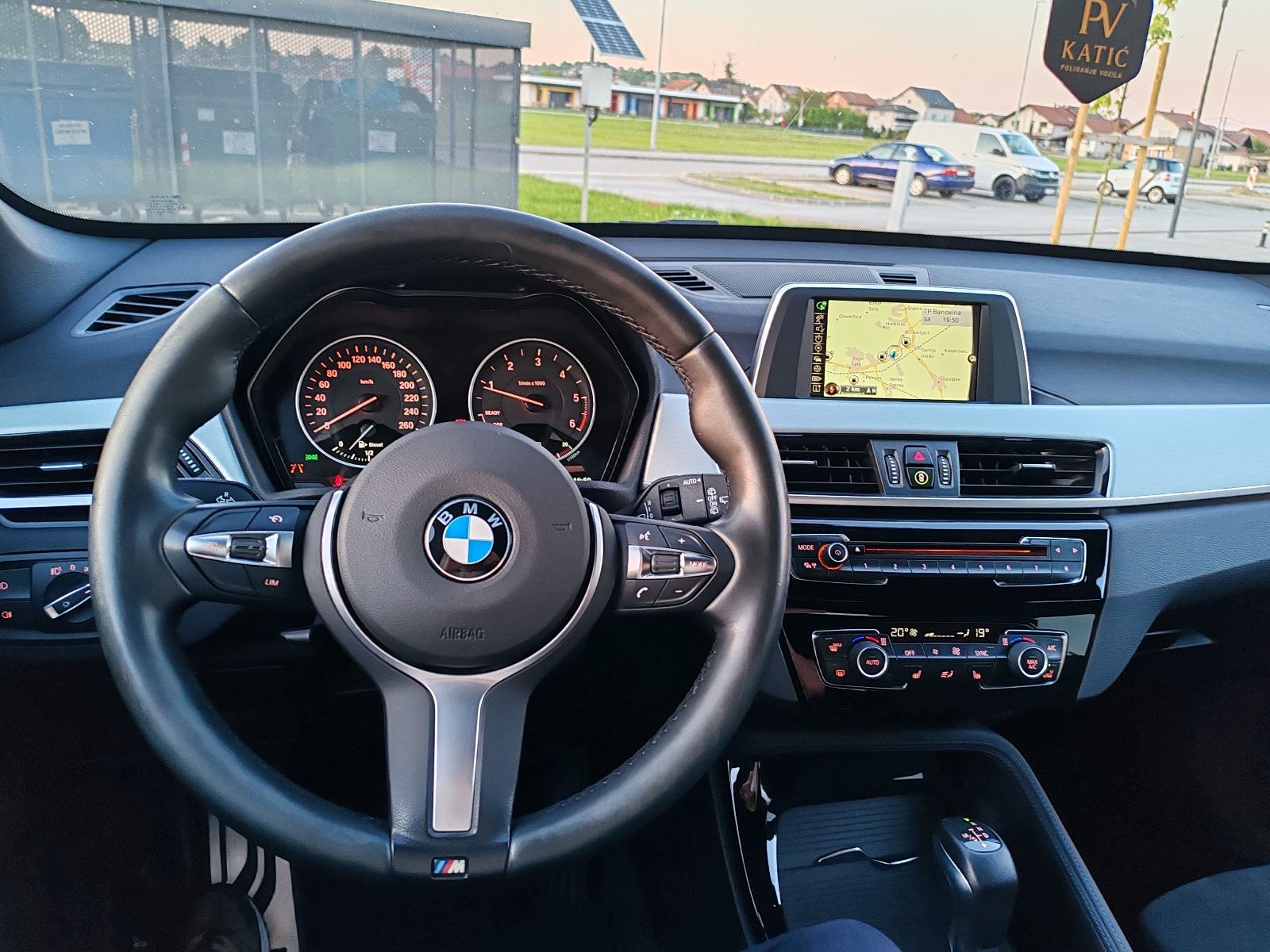 BMW X1 20d Xdrive, M-SPORT,AUTOMATIK,LED, NAVI, fotografija 19
