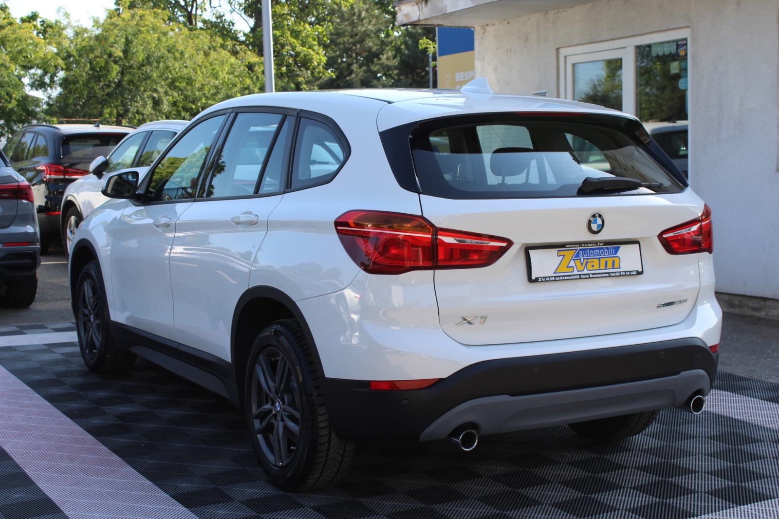 BMW X1 20i AUTOMATIK, LED, ALU 18", NAVIGACIJA, SP. SJEDALA, GARANCIJA, fotografija 5