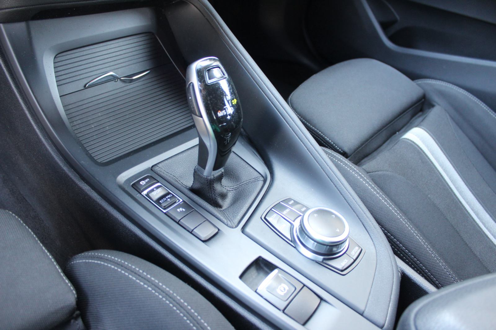 BMW X1 20i AUTOMATIK, LED, ALU 18", NAVIGACIJA, SP. SJEDALA, GARANCIJA, fotografija 13