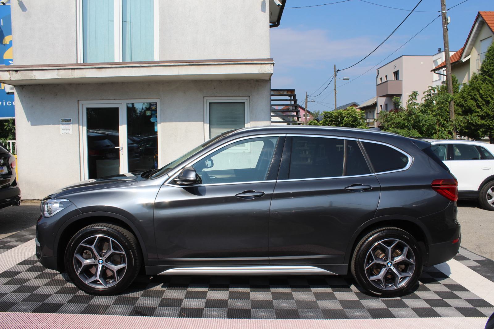 BMW X1 20i AUTOMATIK, X-LINE, LED, KOŽA, ALU 18, NAVIGACIJA, GARANCIJA, pogled izvana - slika 4