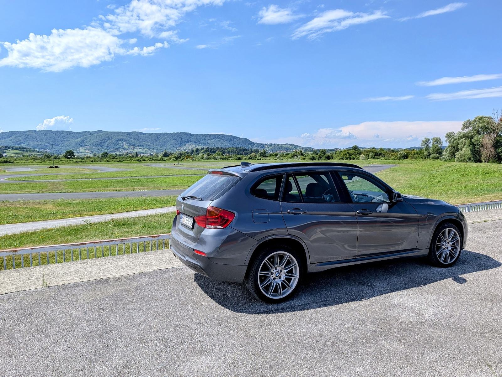 BMW X1 25d xDrive M paket ZF8, fotografija 18