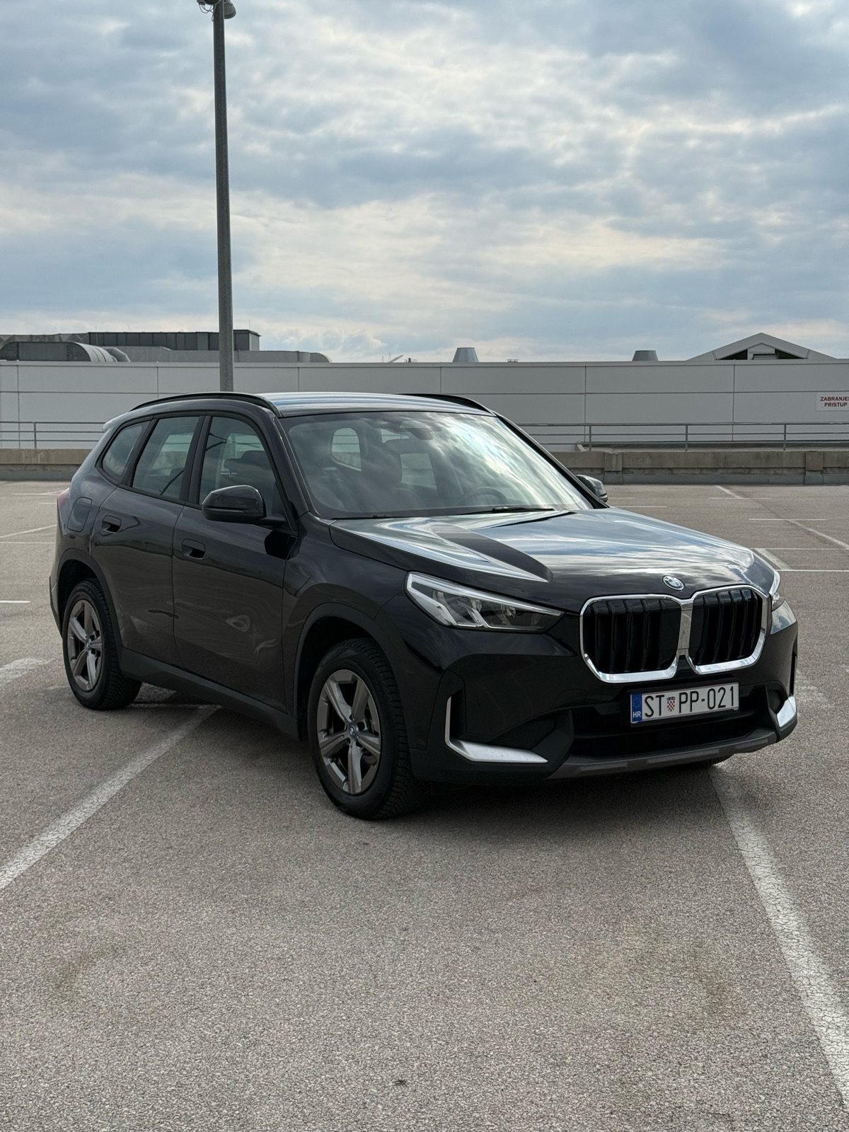 BMW X1 25e xDrive 245 KS, LED+KAM+PDC+NAV “ u sustavu pdv “, fotografija 2