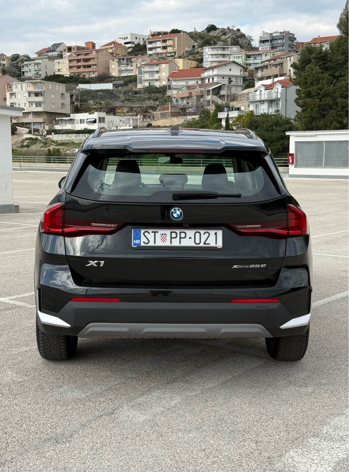 BMW X1 25e xDrive 245 KS, LED+KAM+PDC+NAV “ u sustavu pdv “, fotografija 5