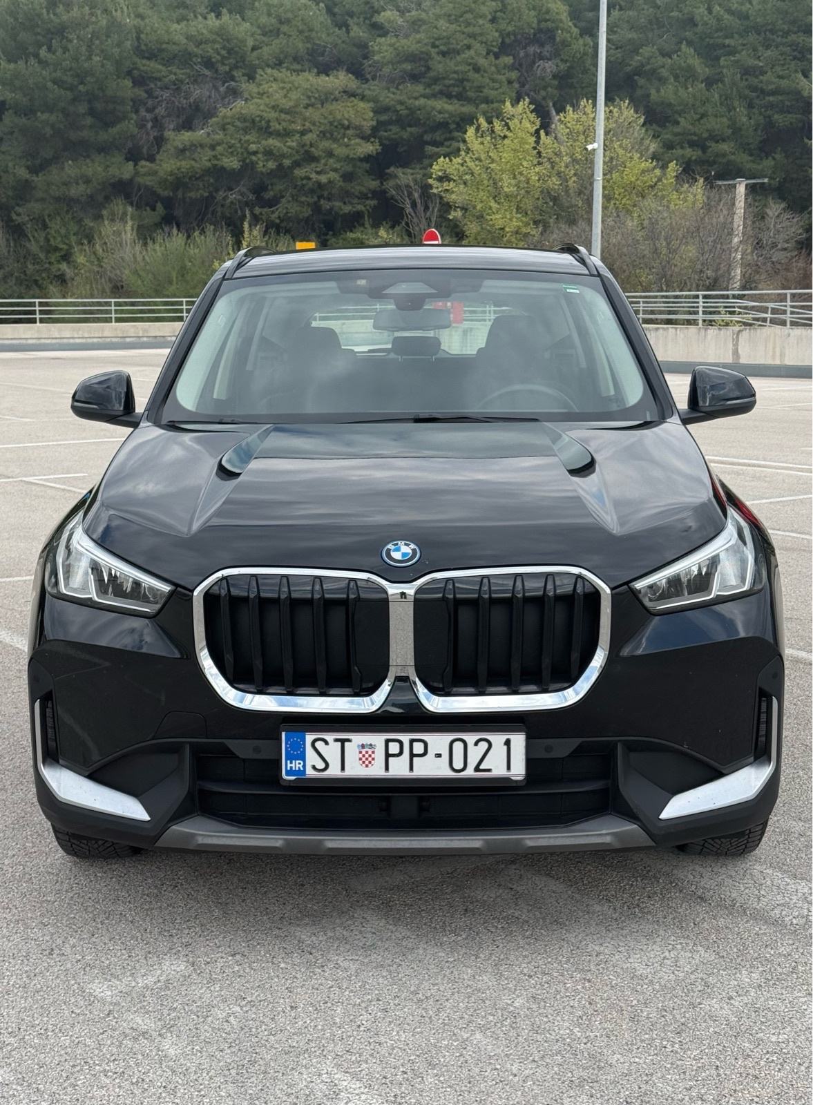BMW X1 25e xDrive 245 KS, LED+KAM+PDC+NAV “ u sustavu pdv “, fotografija 14