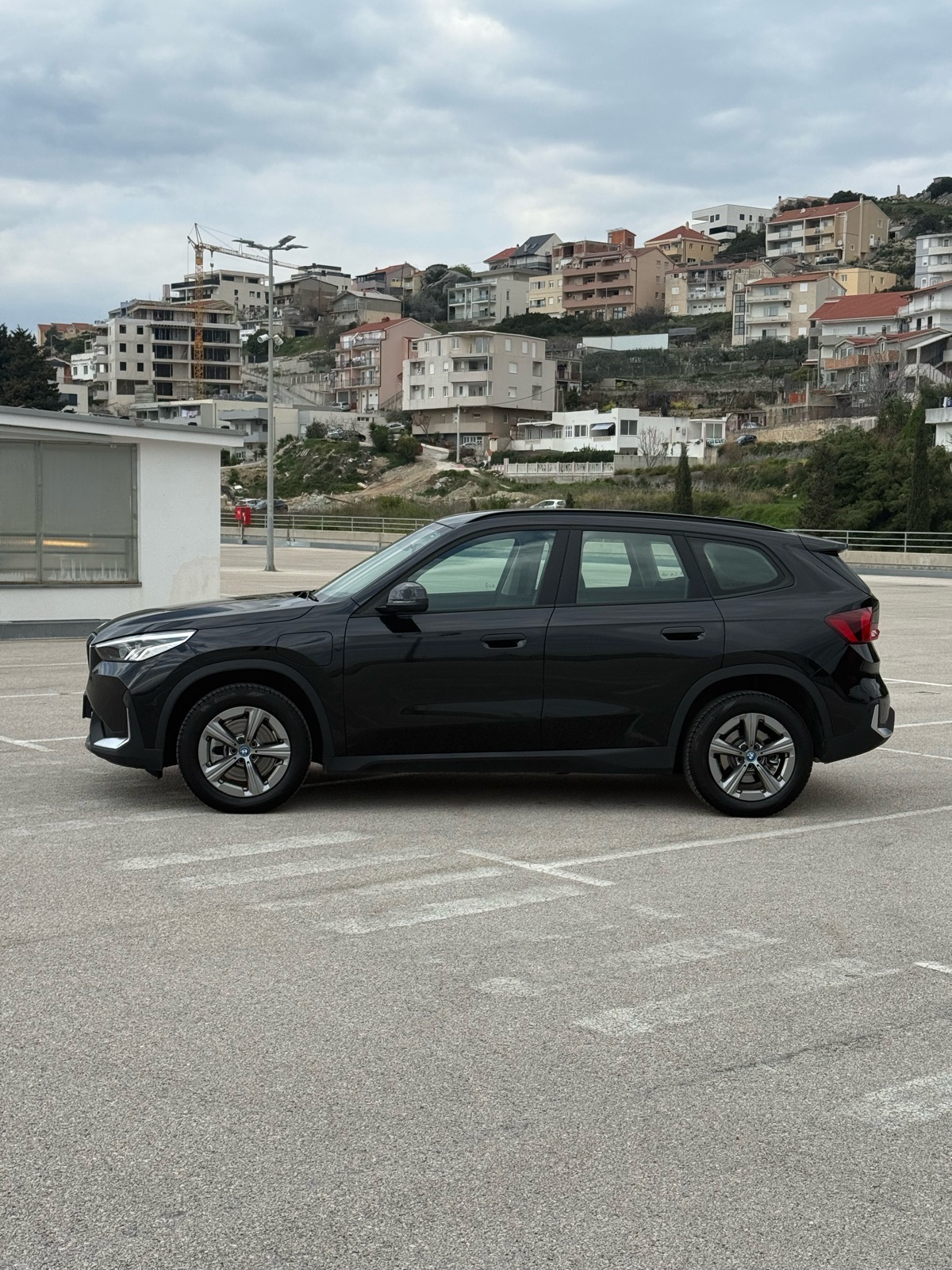 BMW X1 25e xDrive 245 KS, LED+KAM+PDC+NAV “ u sustavu pdv “, fotografija 9