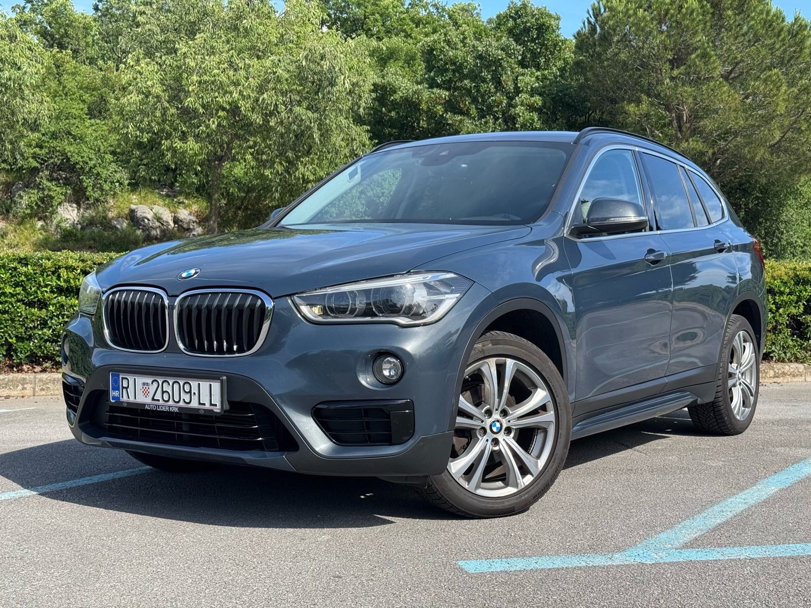 BMW X1 HEAD UP/MEMORIJA/KOŽA/GRIJANA SJEDALA/NAVIGACIJA ***FULL***, fotografija 1