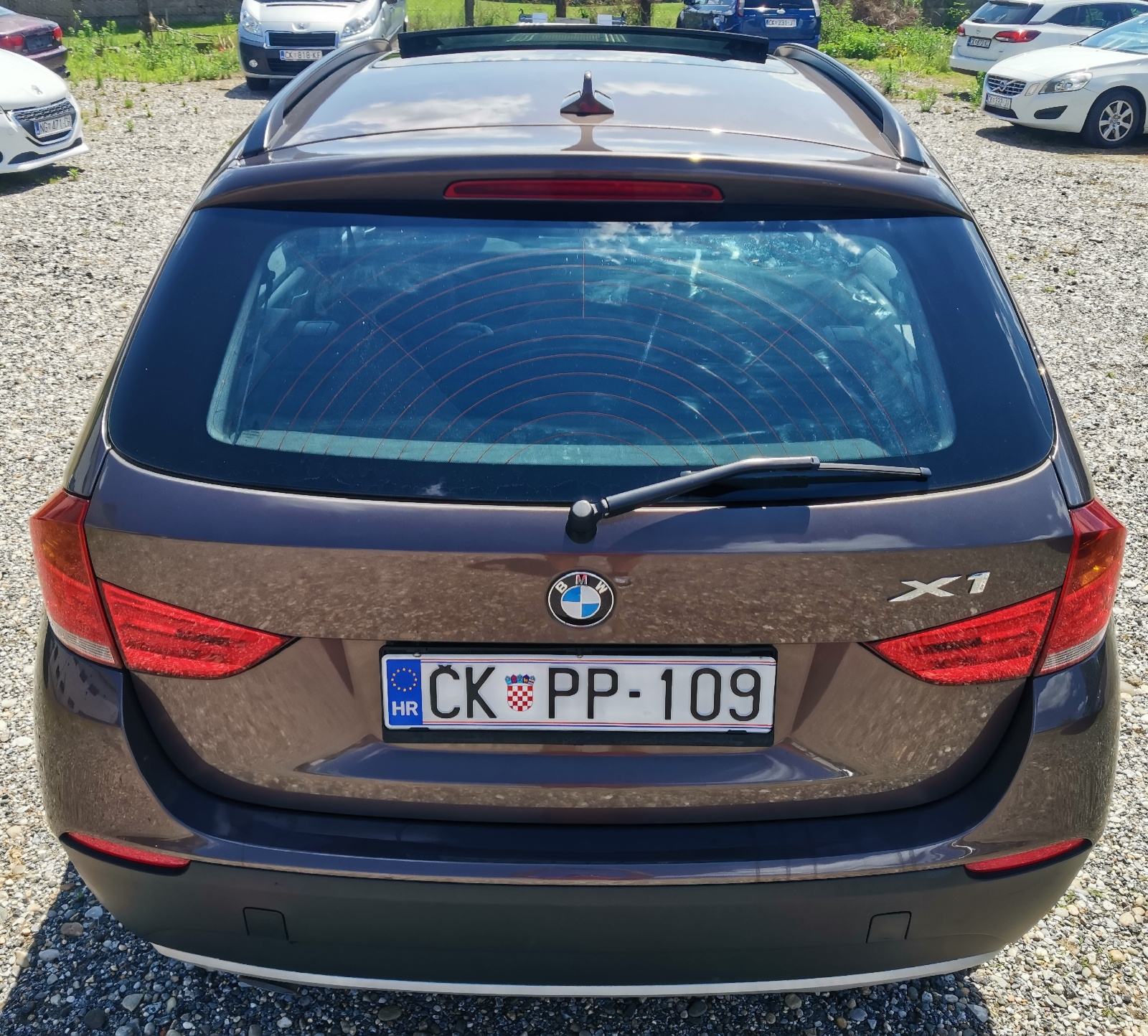 BMW X1 ODLICAN! PANORAMA-DVOZON.KLIMA-TEMPOMAT nema prijenosa, fotografija 7