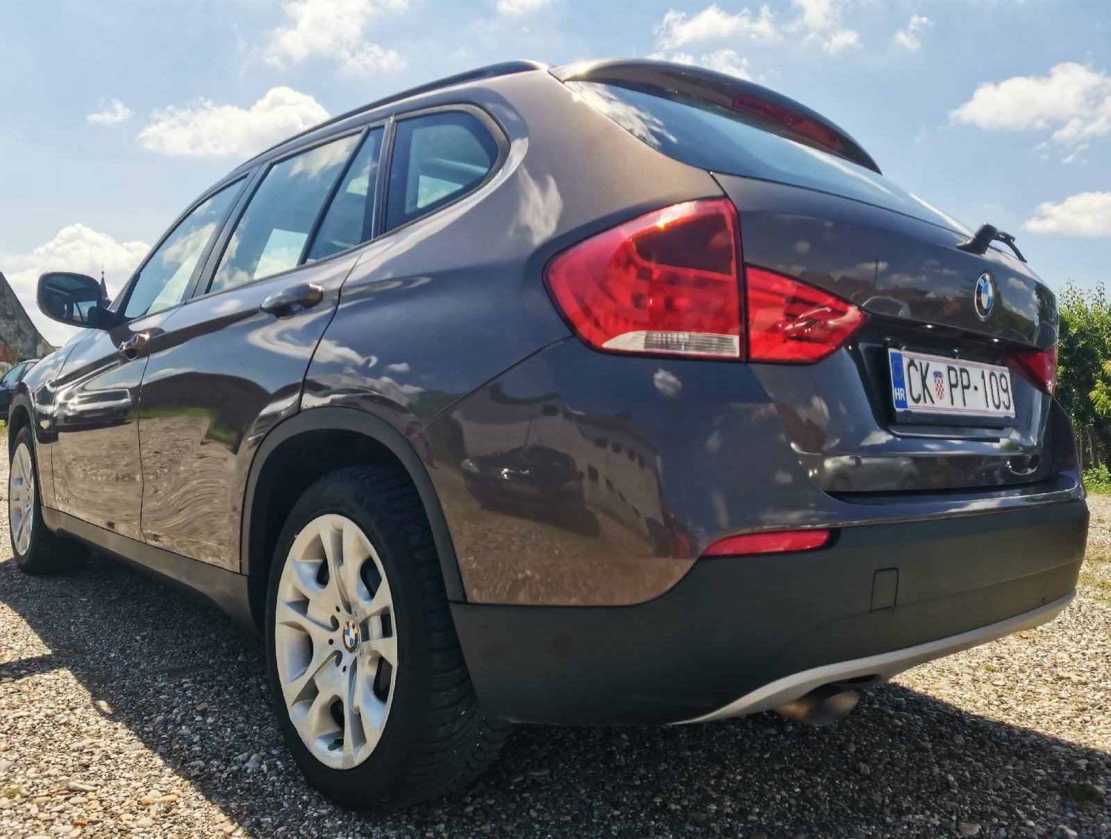BMW X1 ODLICAN! PANORAMA-DVOZON.KLIMA-TEMPOMAT nema prijenosa, fotografija 8