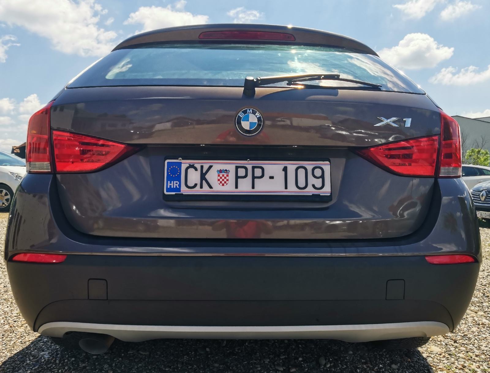BMW X1 ODLICAN! PANORAMA-DVOZON.KLIMA-TEMPOMAT nema prijenosa, fotografija 10