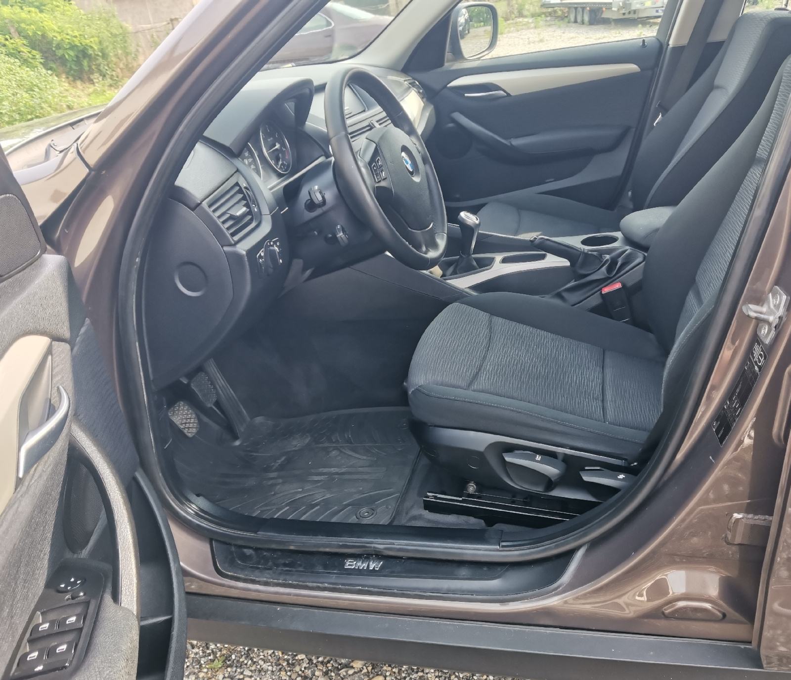 BMW X1 ODLICAN! PANORAMA-DVOZON.KLIMA-TEMPOMAT nema prijenosa, fotografija 18