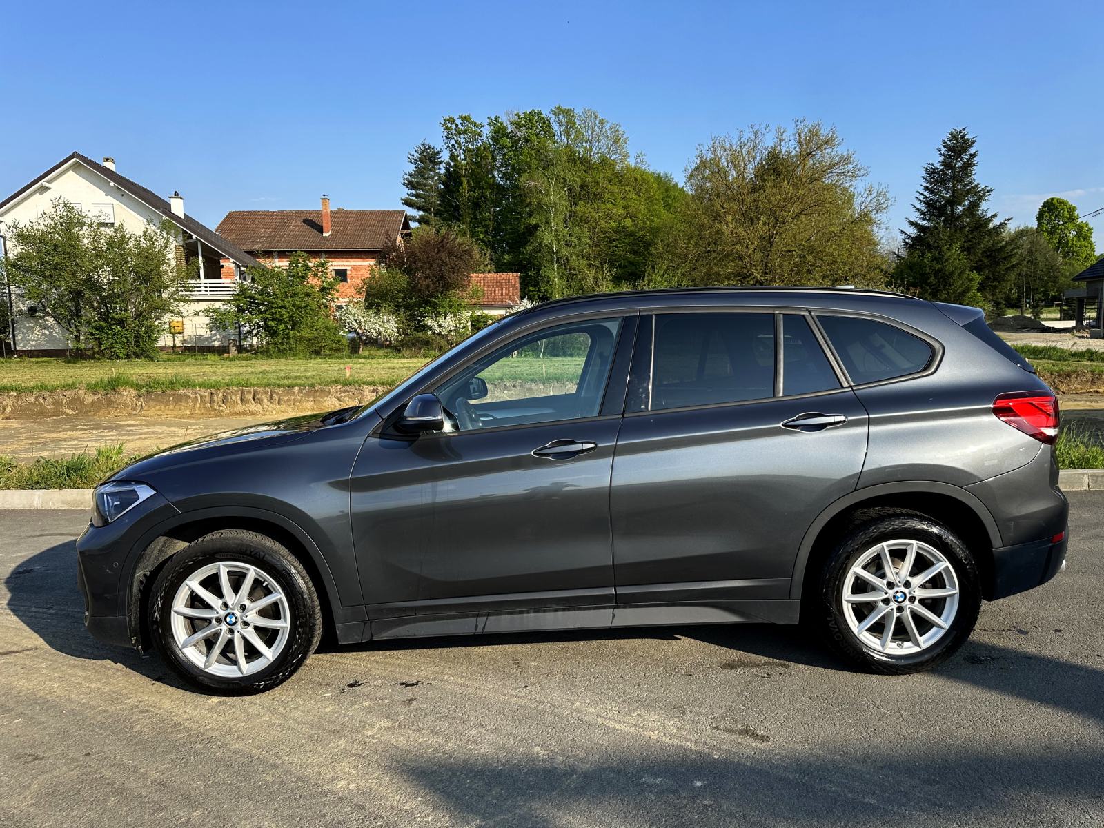 BMW X1 18i u PDV, REG. 11/26, FULL OPREMA + ŠIBER **POPUST**, fotografija 3