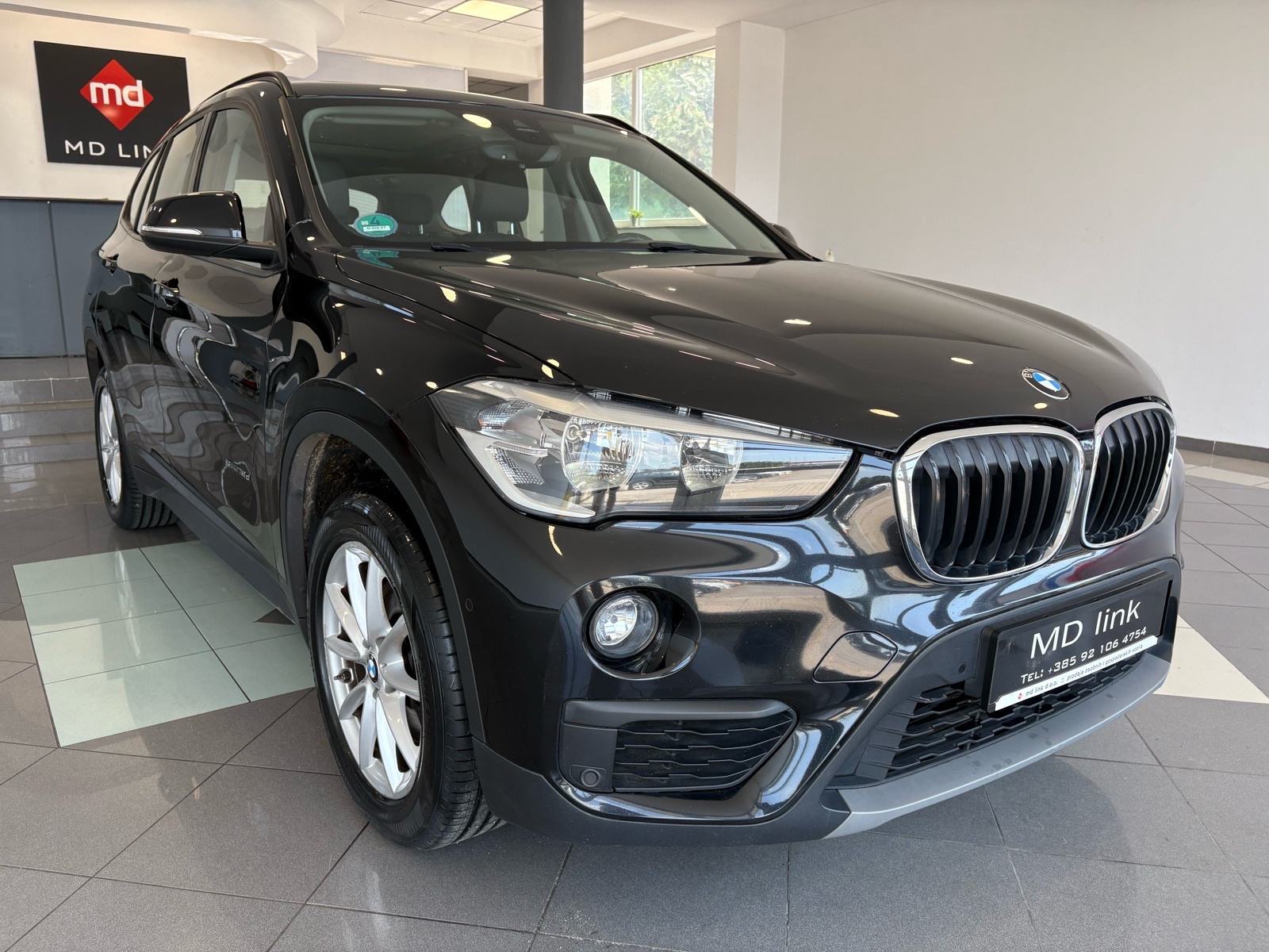 BMW X1 sDrive 18d Advantage, fotografija 3